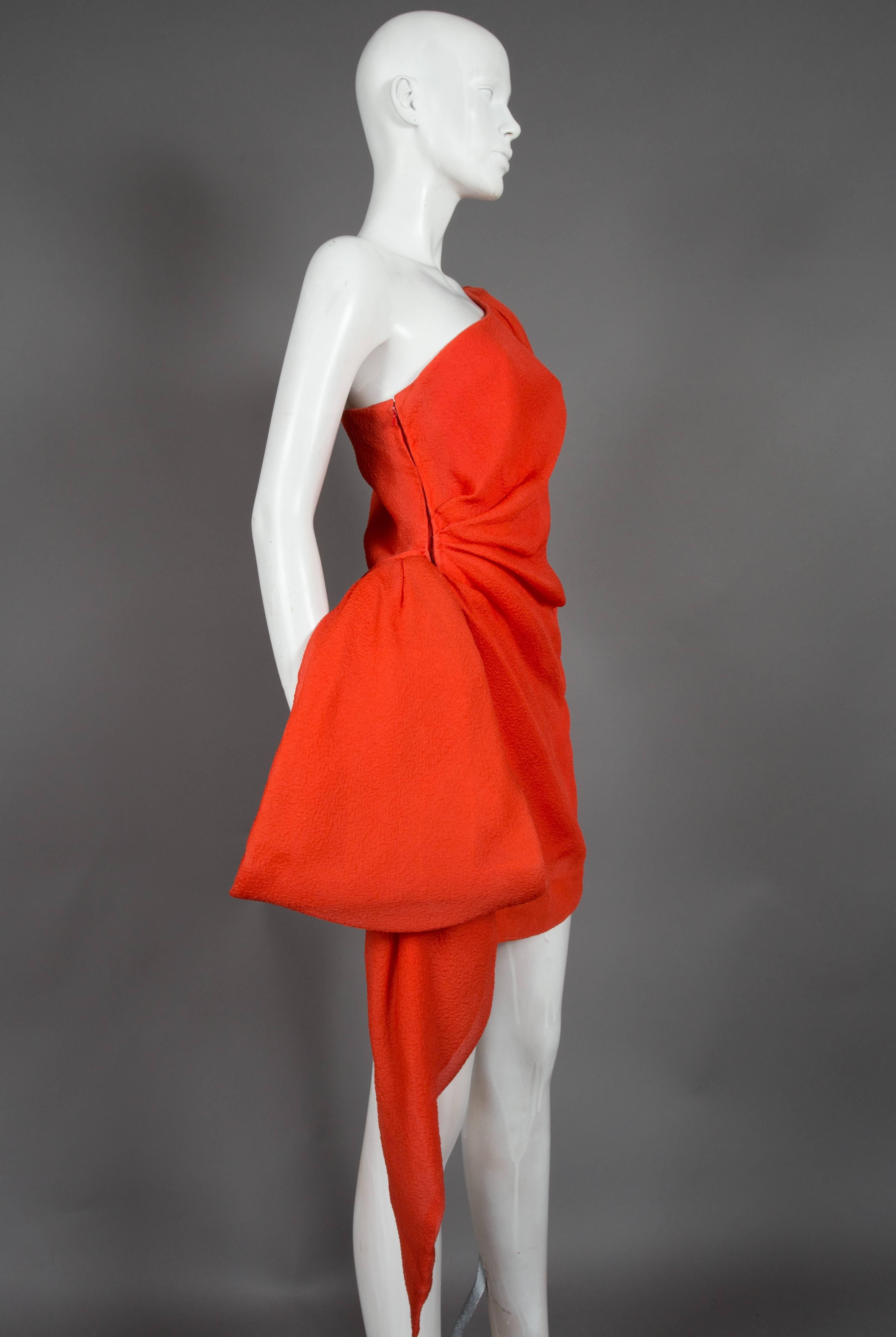 Givenchy silk crêpe coral cocktail dress, c. 1988 In Excellent Condition In London, GB