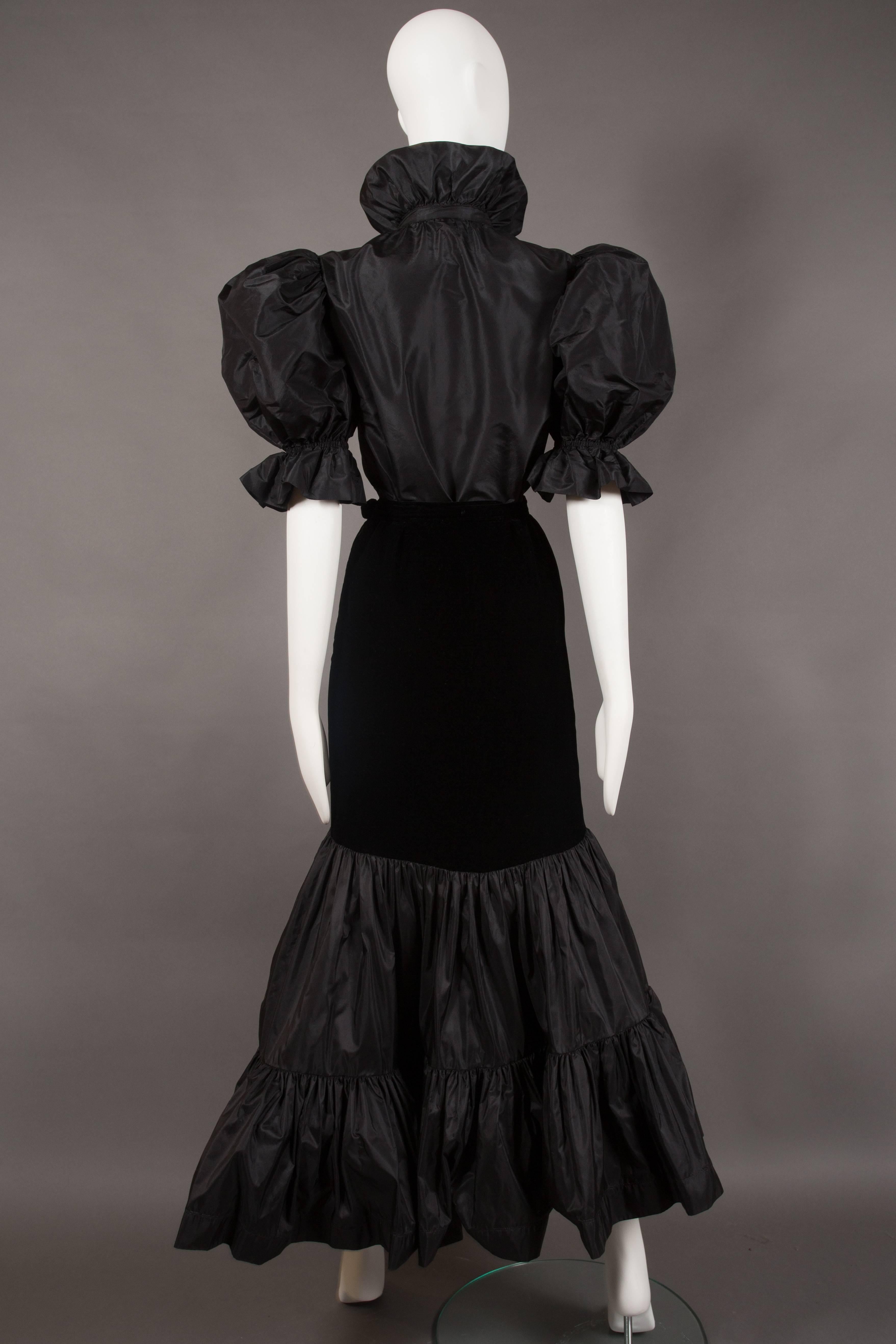 Yves Saint Laurent black silk taffeta and velvet evening ensemble, c. 1977-78 In Excellent Condition For Sale In London, GB