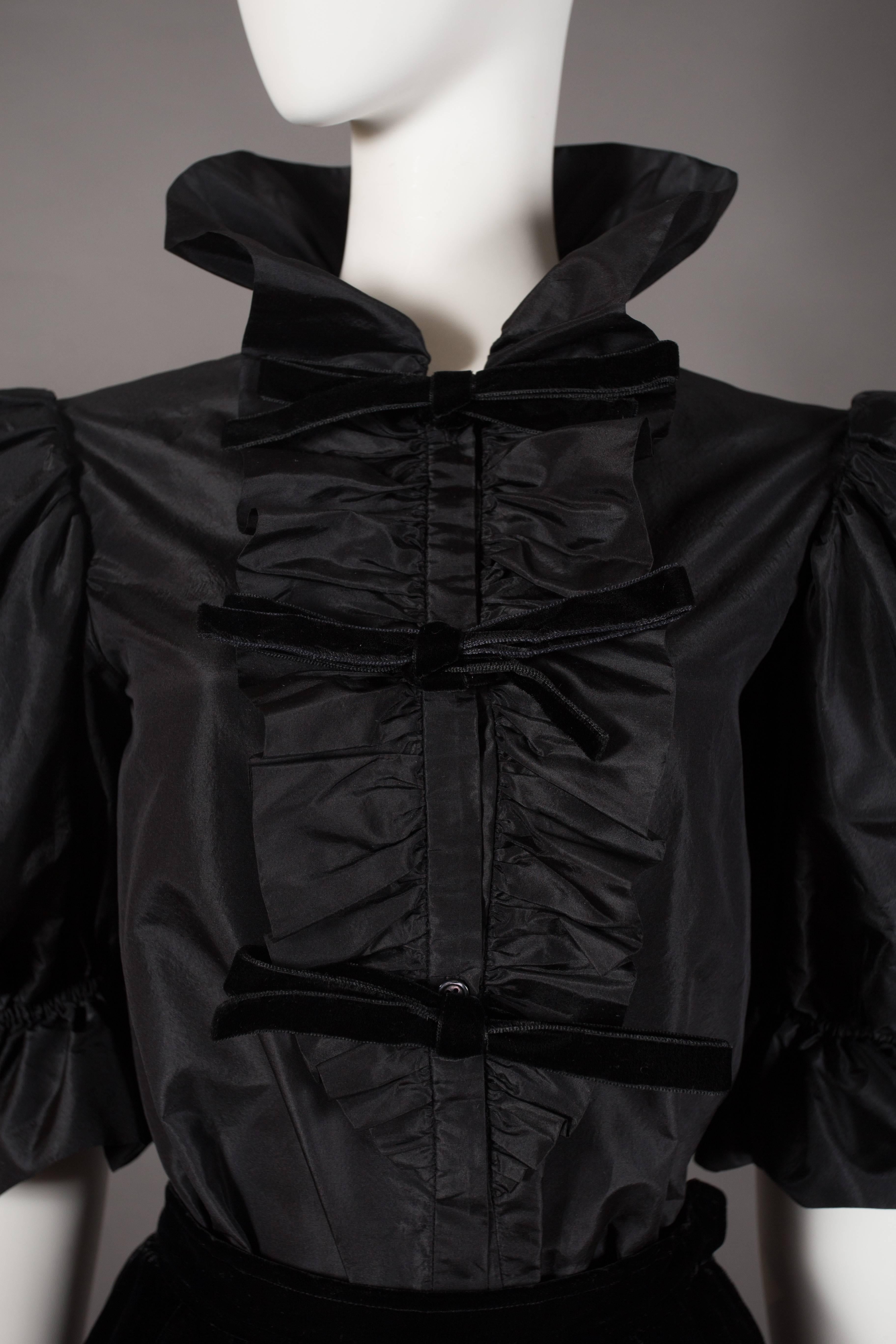 Yves Saint Laurent black silk taffeta and velvet evening ensemble, c. 1977-78 For Sale 2