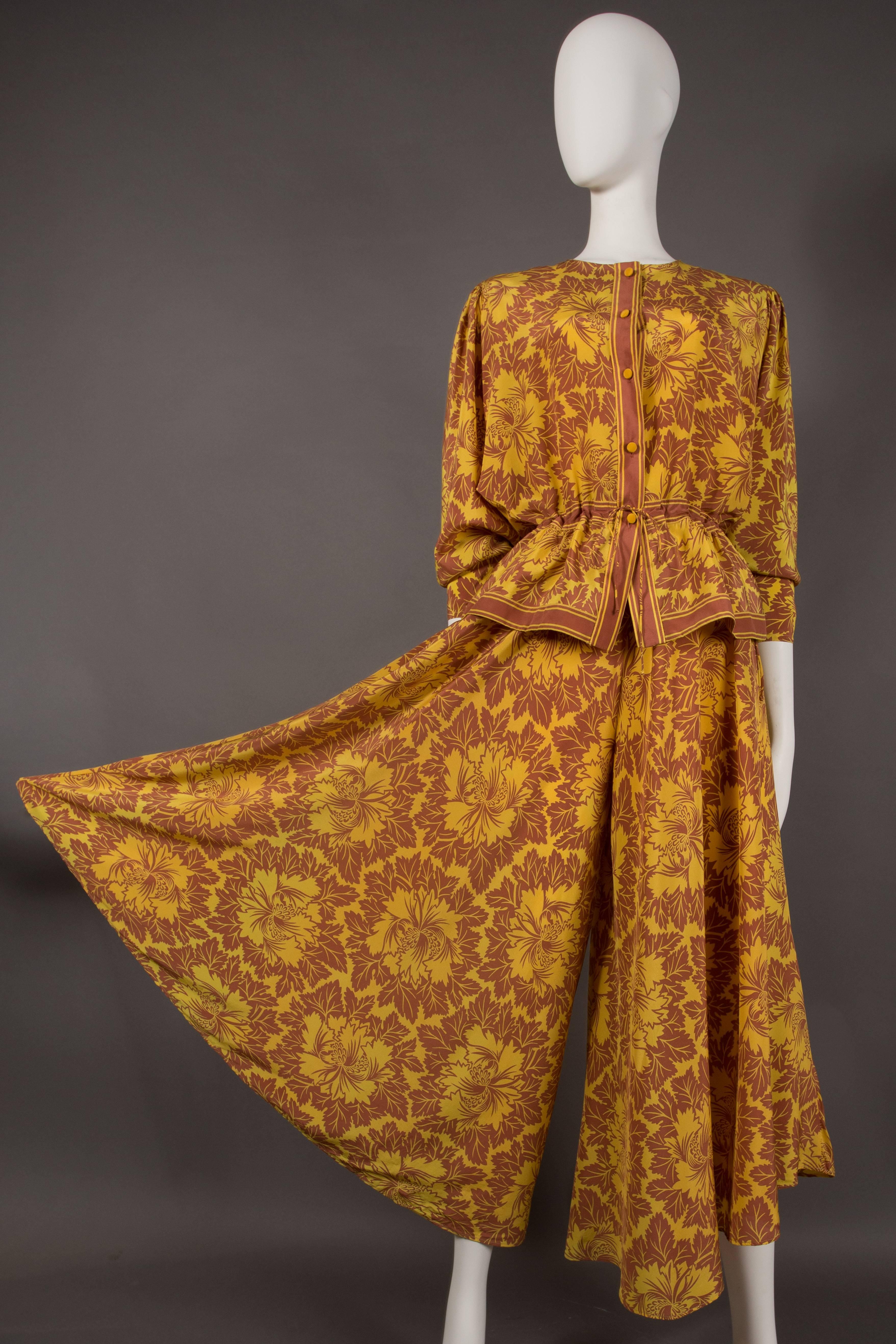 Brown Janice Wainwright silk pantsuit, circa 1970
