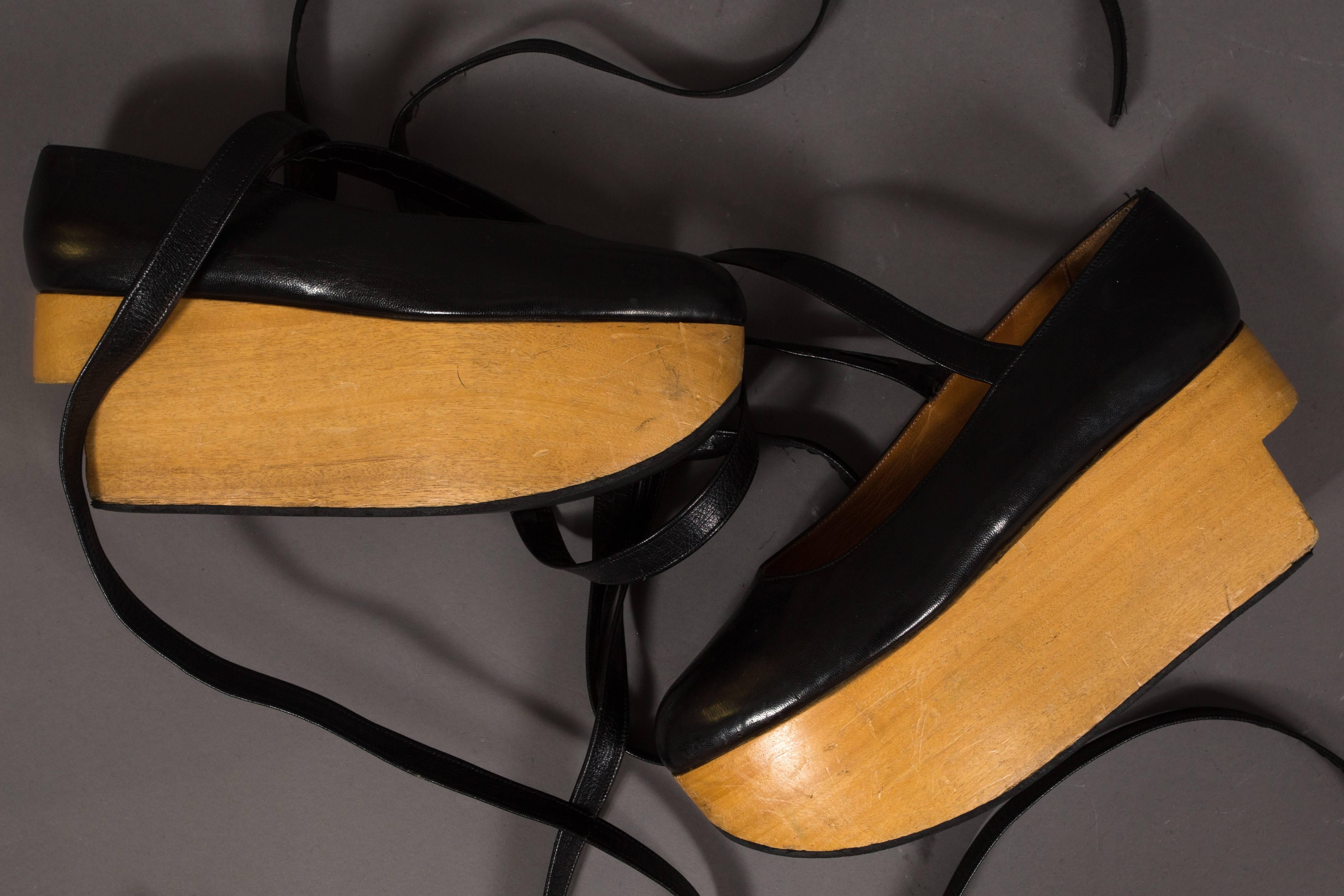 Women's or Men's Vivienne Westwood black leather 'Rocking Horse' shoes, circa 1980s (SZ 41) For Sale