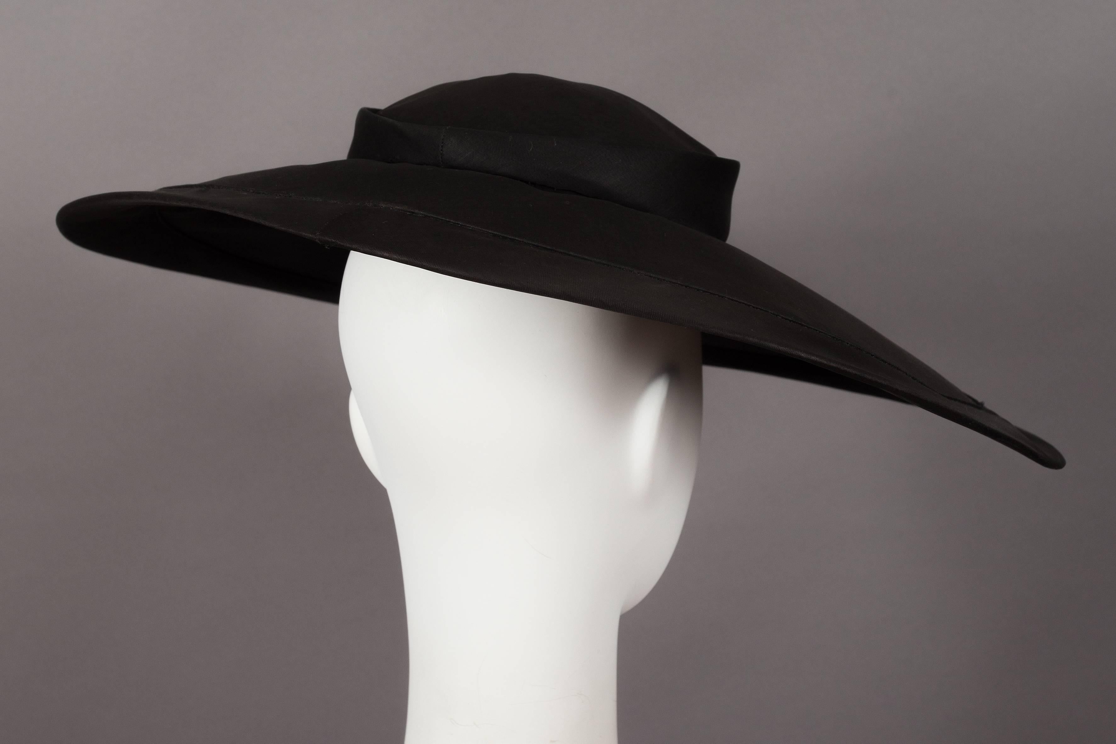 black saucer hat