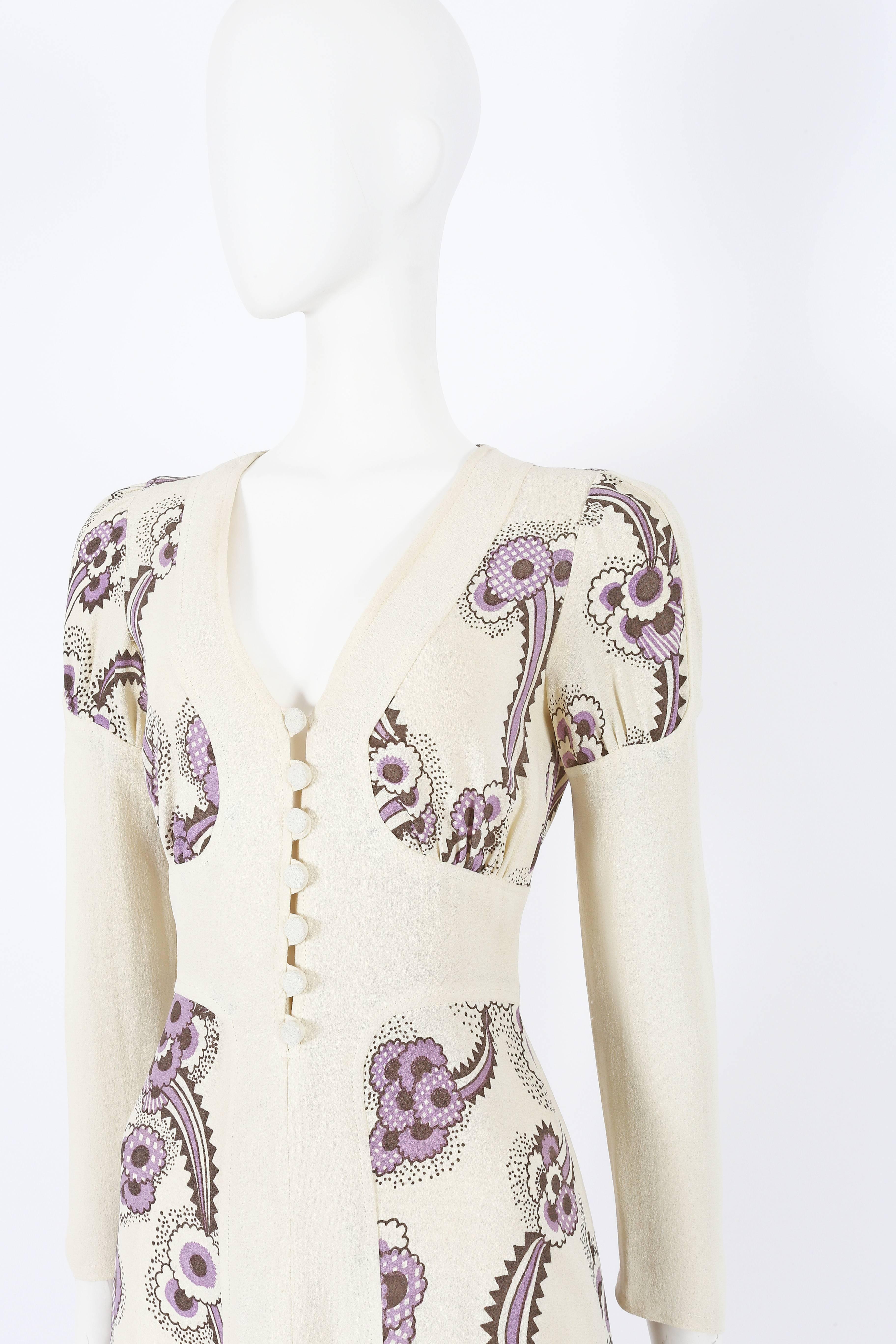 Ossie Clark ivory moss crepe 'Floating Daisies' dress, circa 1970s In Excellent Condition In London, GB