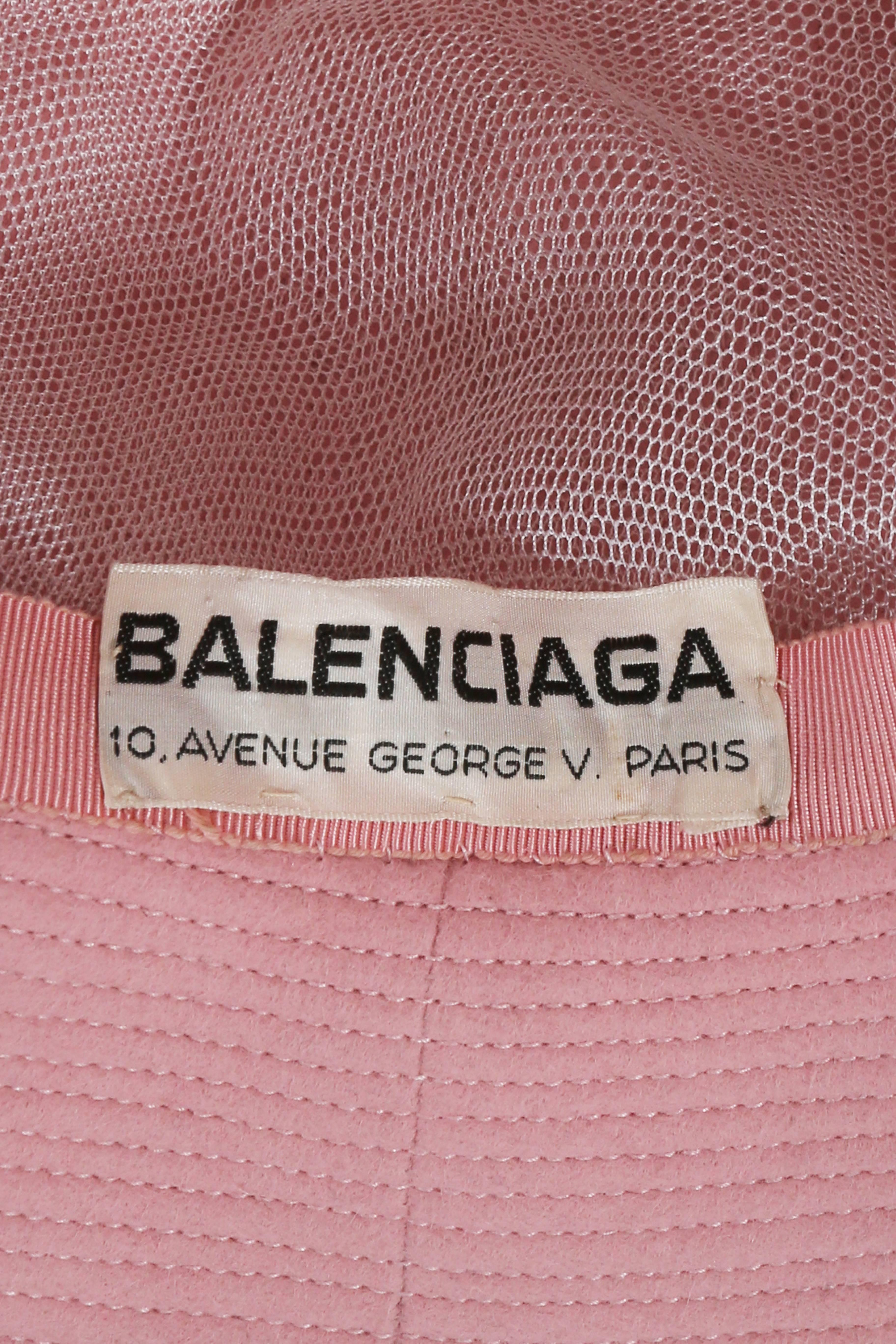 Balenciaga Haute Couture baby pink bowler hat, circa 1961 3
