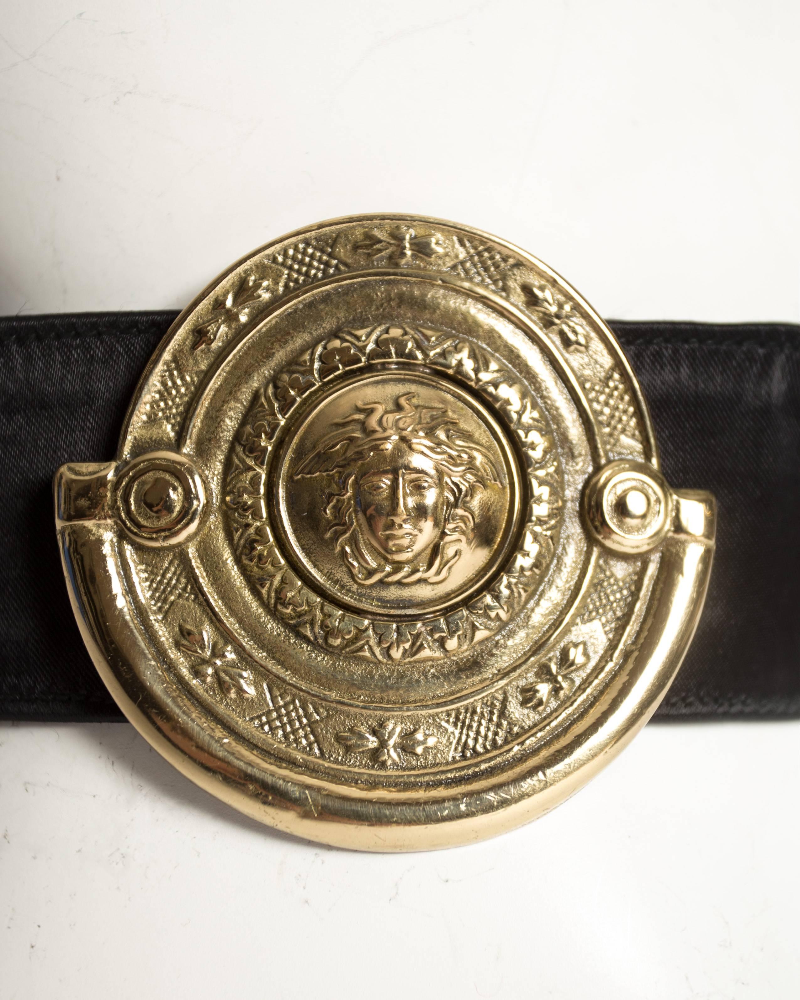 Gianni Versace black and gold Medusa belt, circa 1990s In Good Condition In London, GB