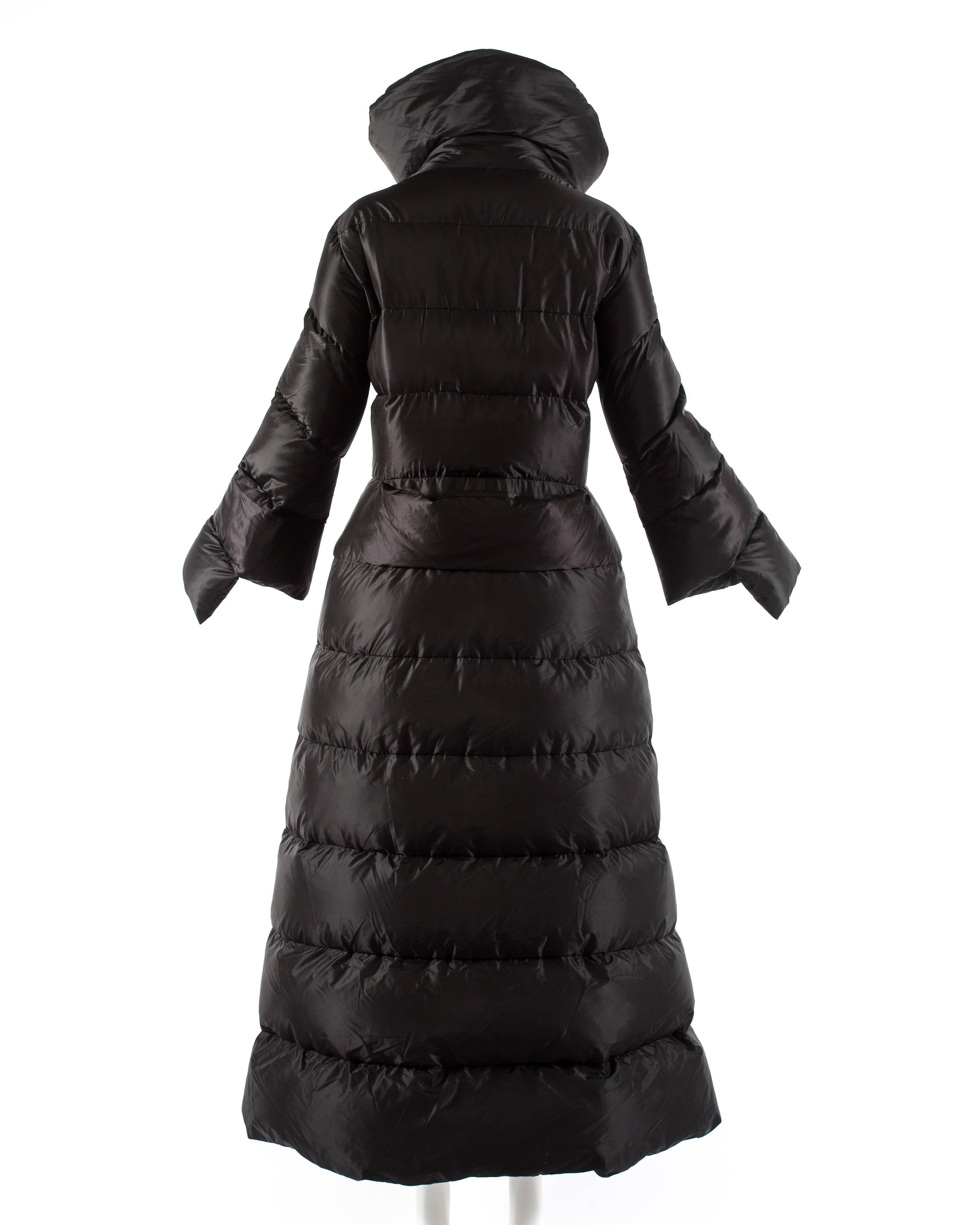 Junya Watanabe Autumn-Winter 2009 black puffer duvet coat dress In Excellent Condition In London, GB