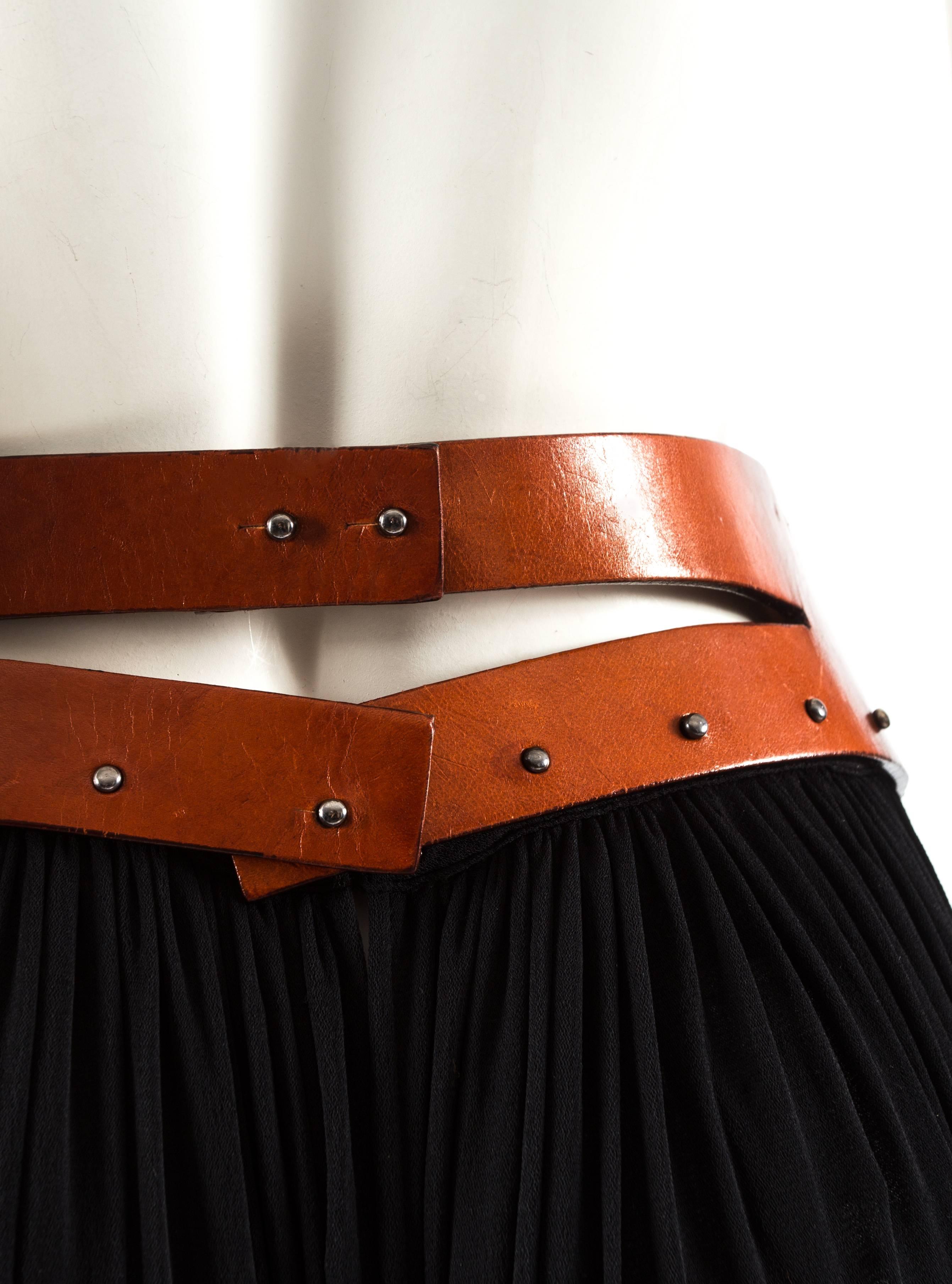 Jean Paul Gaultier black pleated skirt with tan leather waistband, ss 2000 In Good Condition For Sale In London, GB