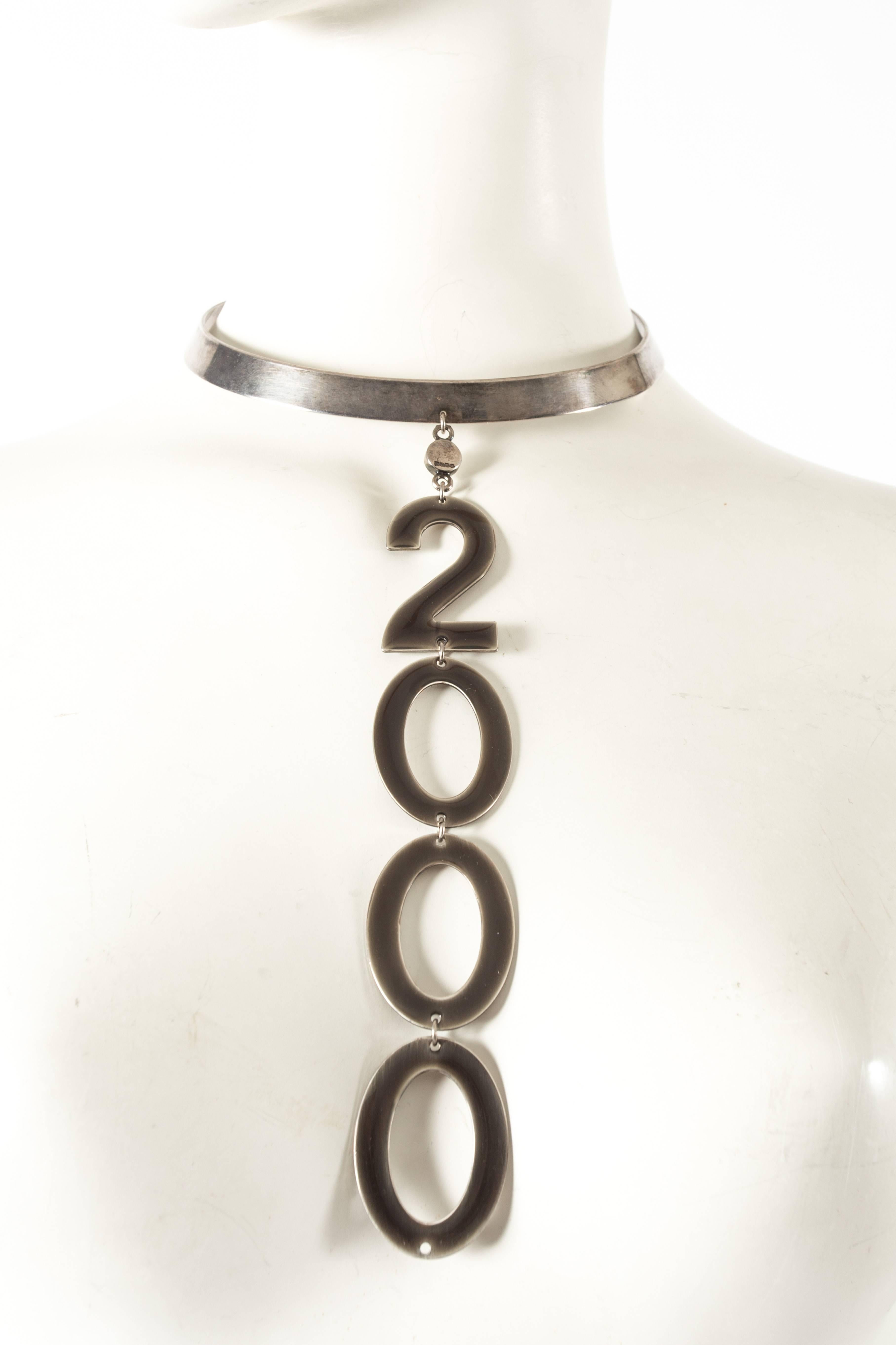 Paco Rabanne 2000s silver metal choker necklace In Good Condition In London, GB