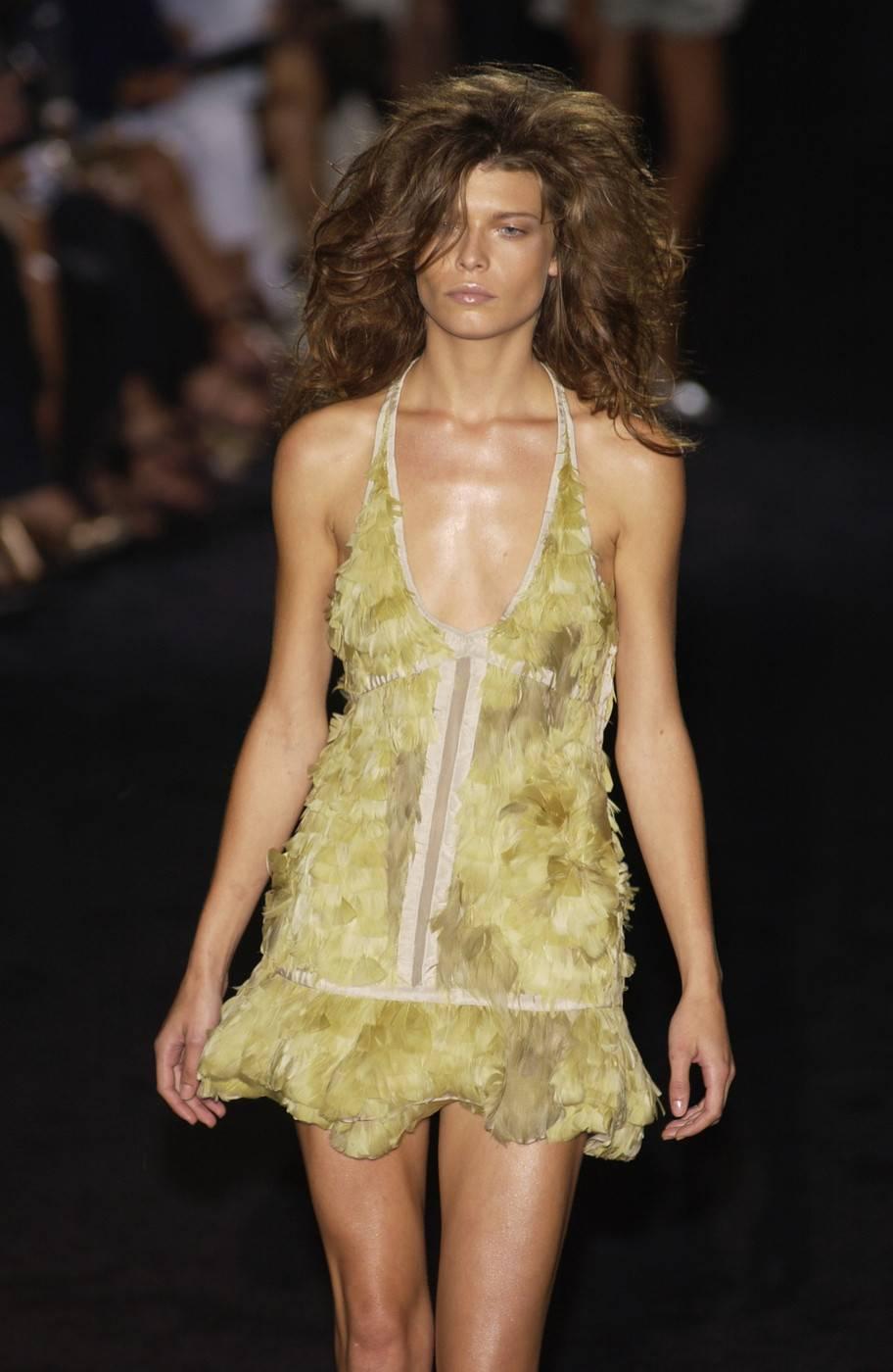 Beige Tom For for Gucci Spring-Summer 2003 pale pink feather mini dress