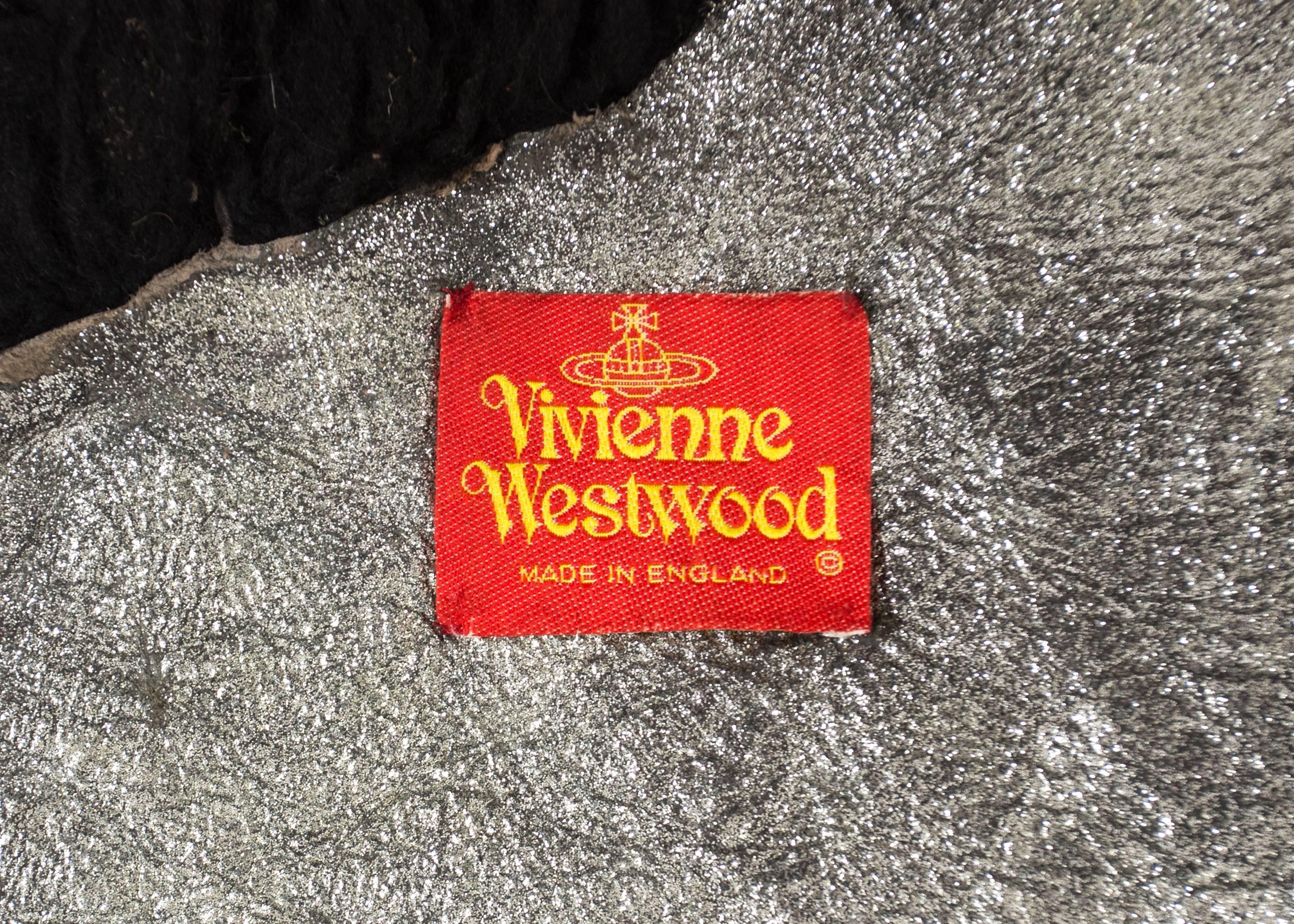 Women's or Men's Vivienne Westwood Autumn-Winter 1992 oversized black sheepskin shawl