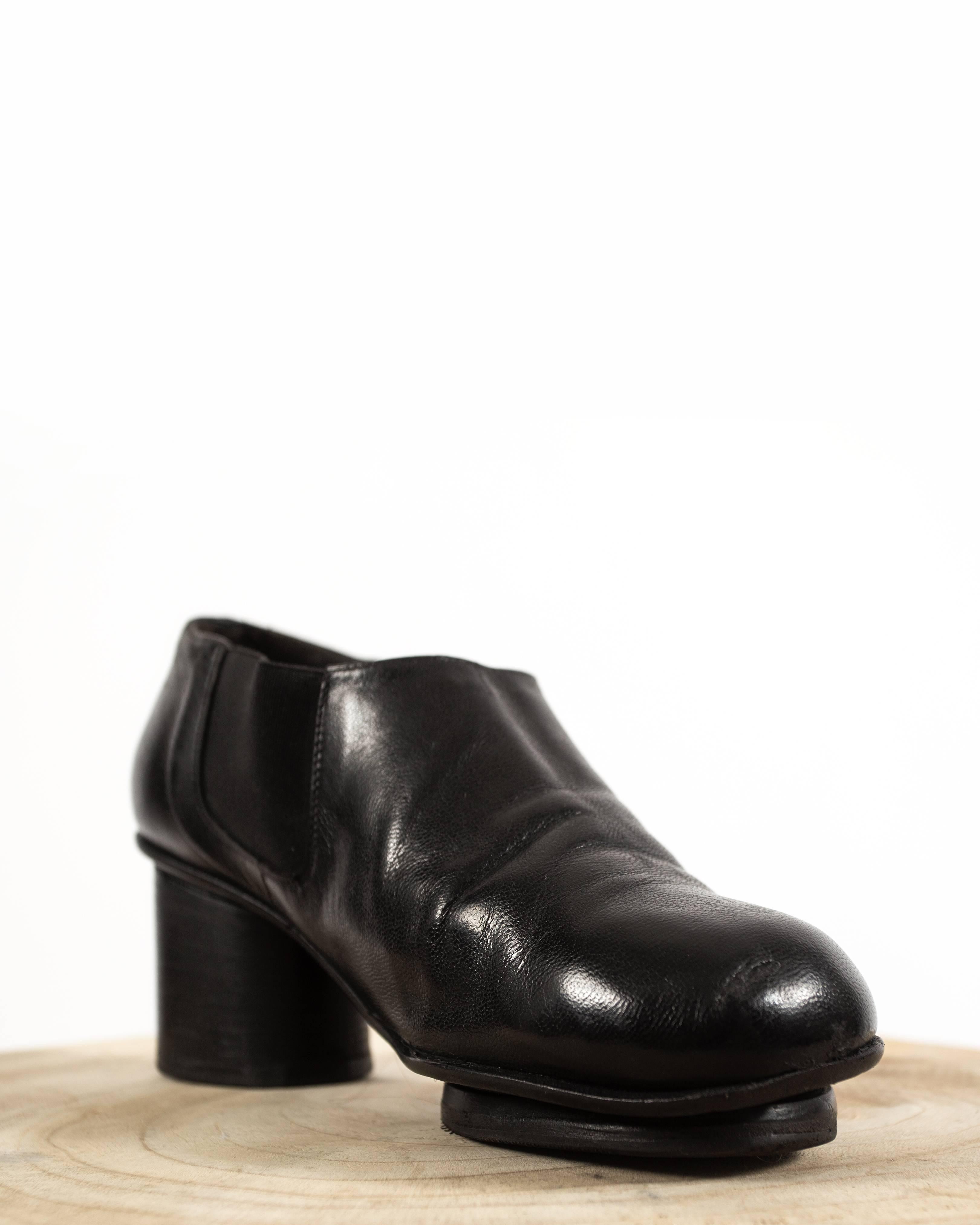 Martin Margiela, escarpins à talons en cuir noir avec bottes chaussettes, fw 1999 Pour femmes en vente