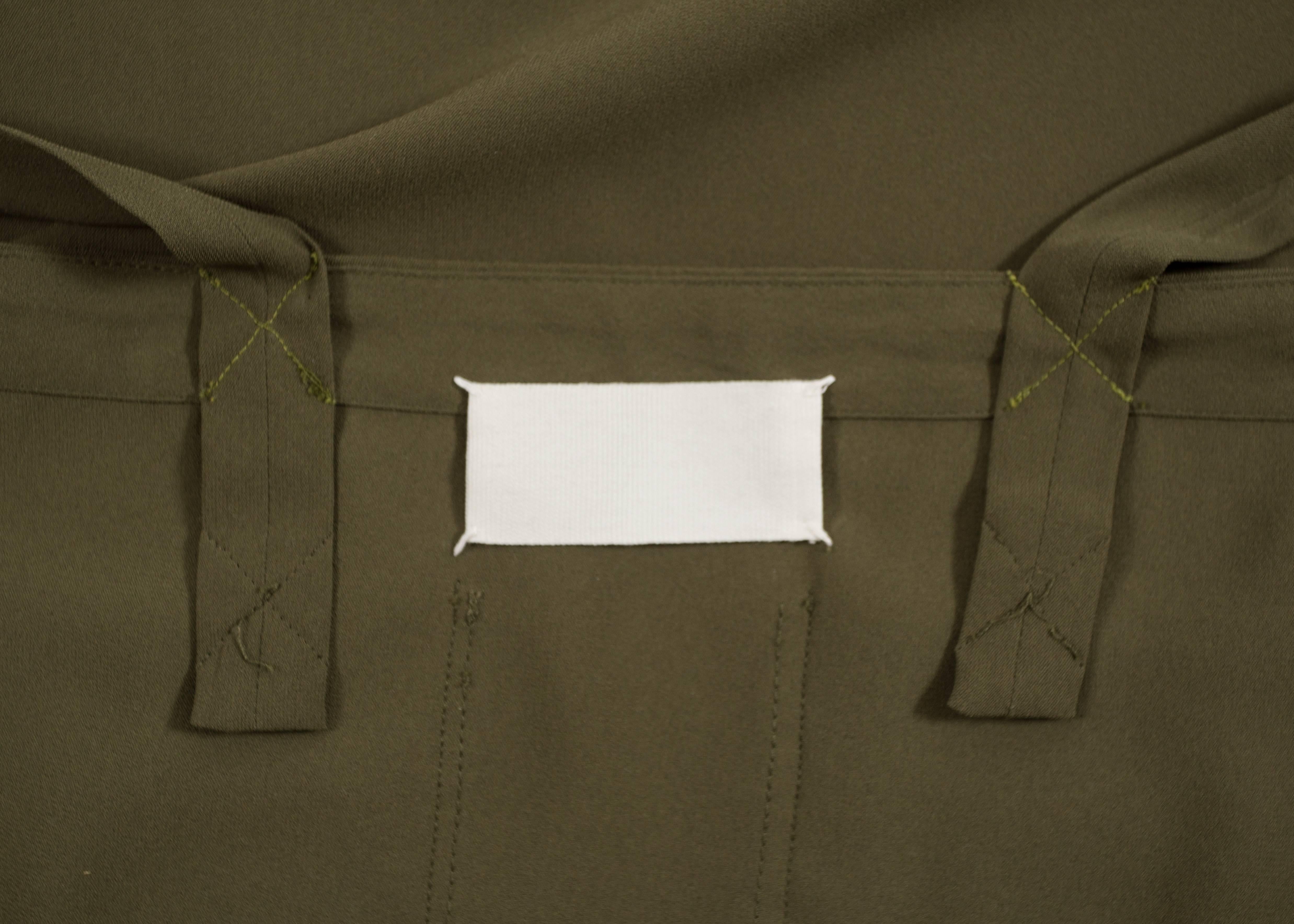 Maison Martin Margiela Autumn-Winter 1999 khaki green long apron In Excellent Condition For Sale In London, GB