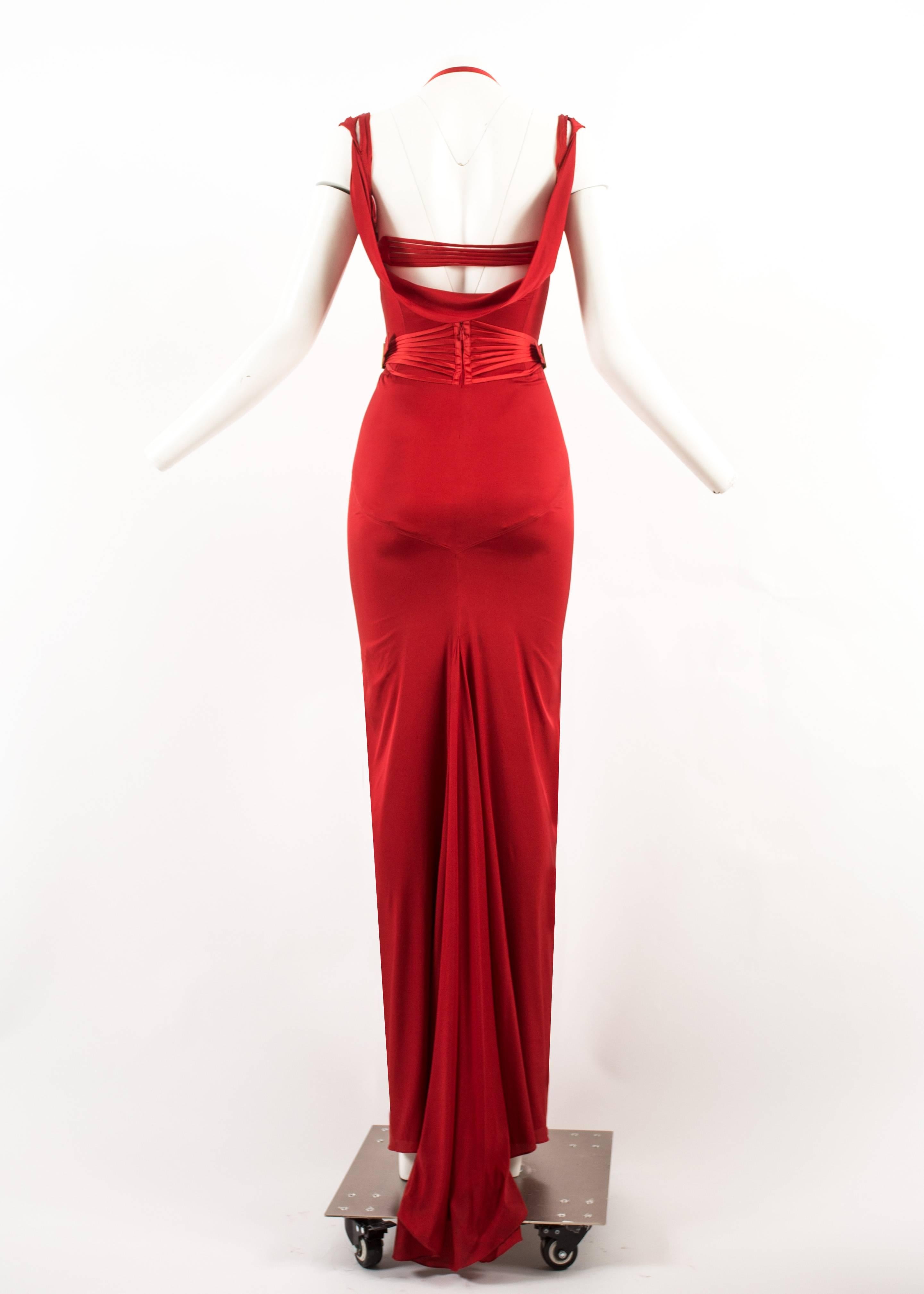 Women's Tom Ford for Gucci Autumn-Winter 2003 red silk corseted evening gown 