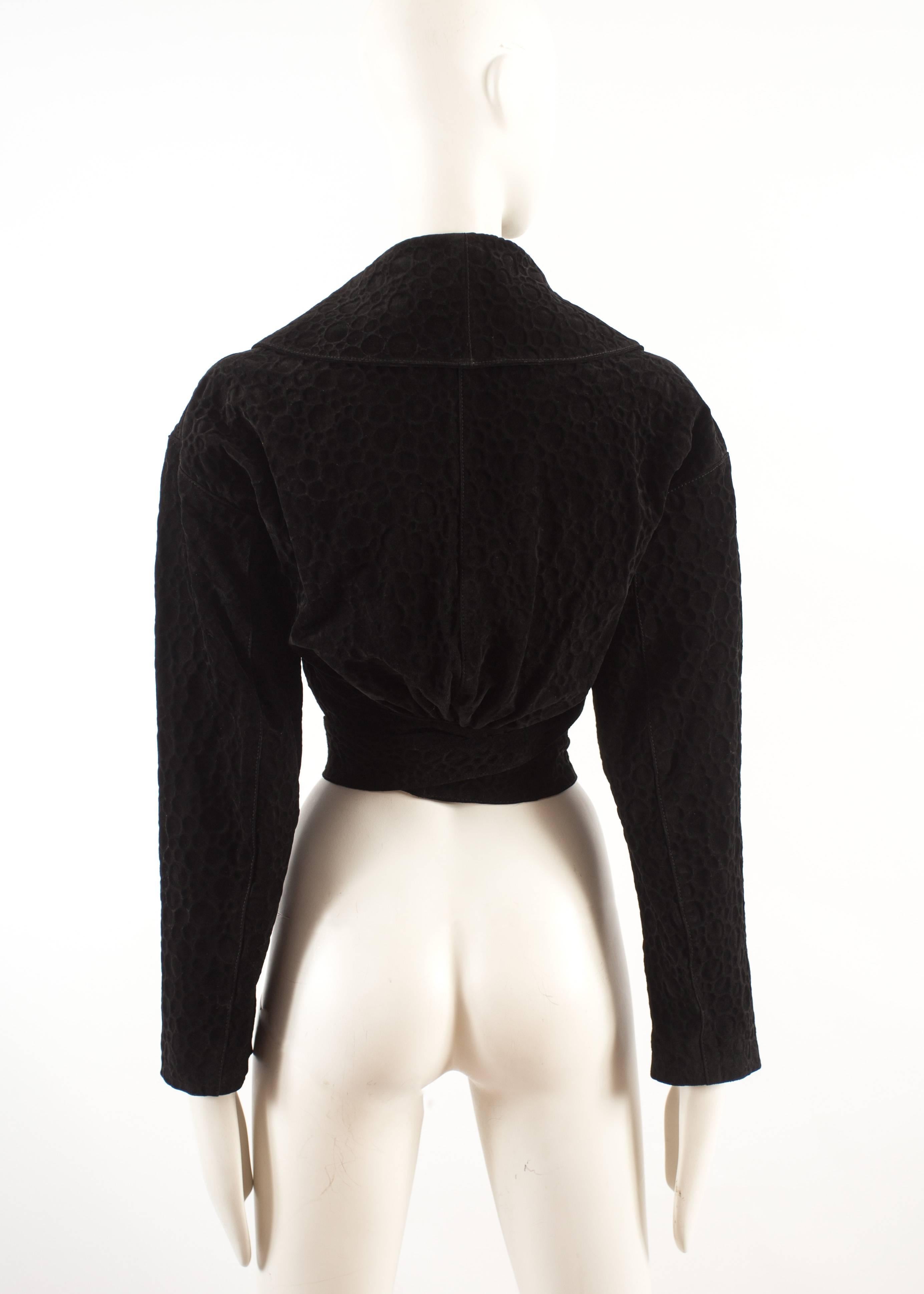 Alaia Autumn-Winter 1987 veste enveloppante en daim noir  Pour femmes en vente