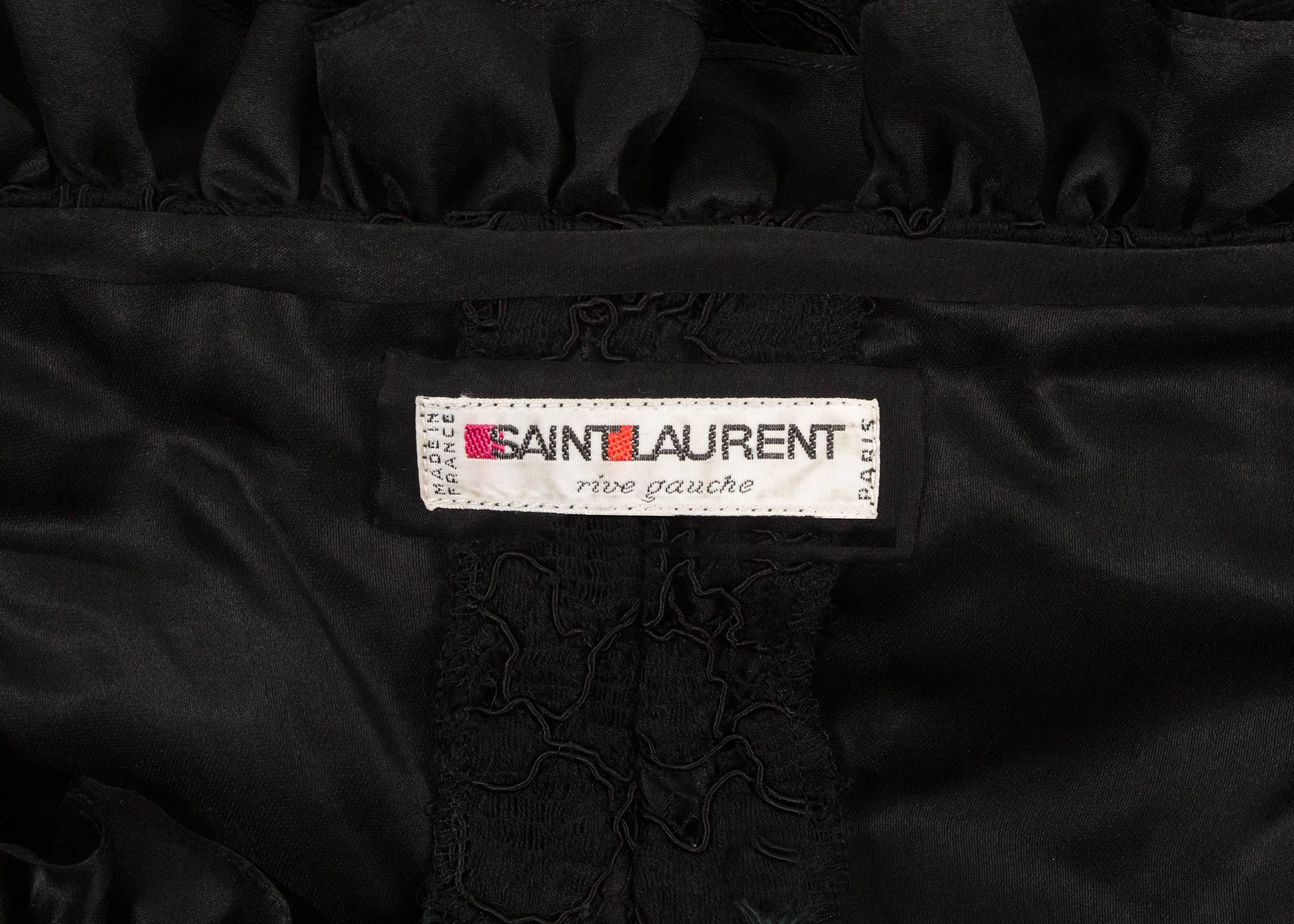 Yves Saint Laurent - Robe de soirée flamenco en dentelle noire, automne-hiver 1987 en vente 3