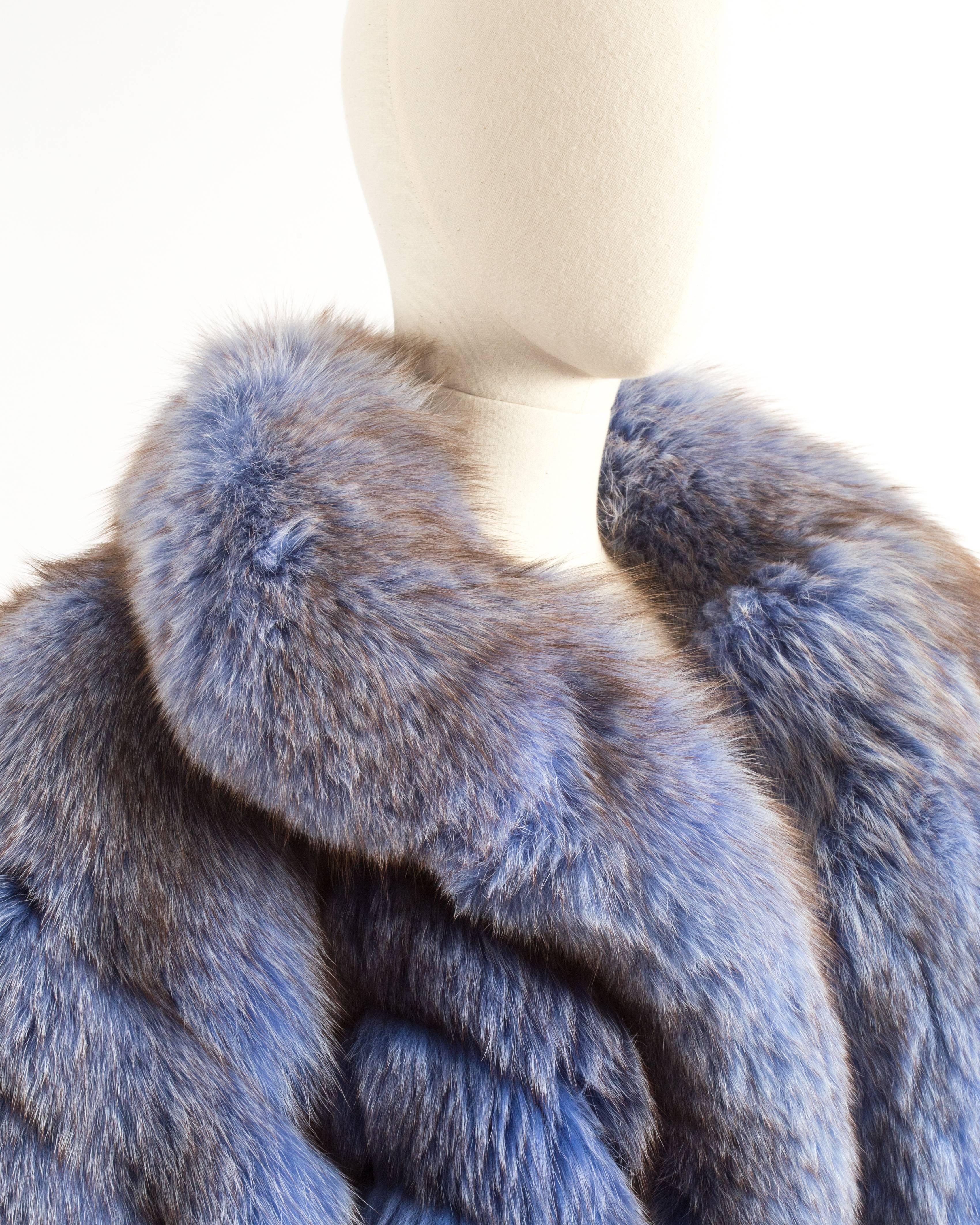 Bejamin Fourrures 1980 powder blue fox fur oversized coat In Excellent Condition In London, GB