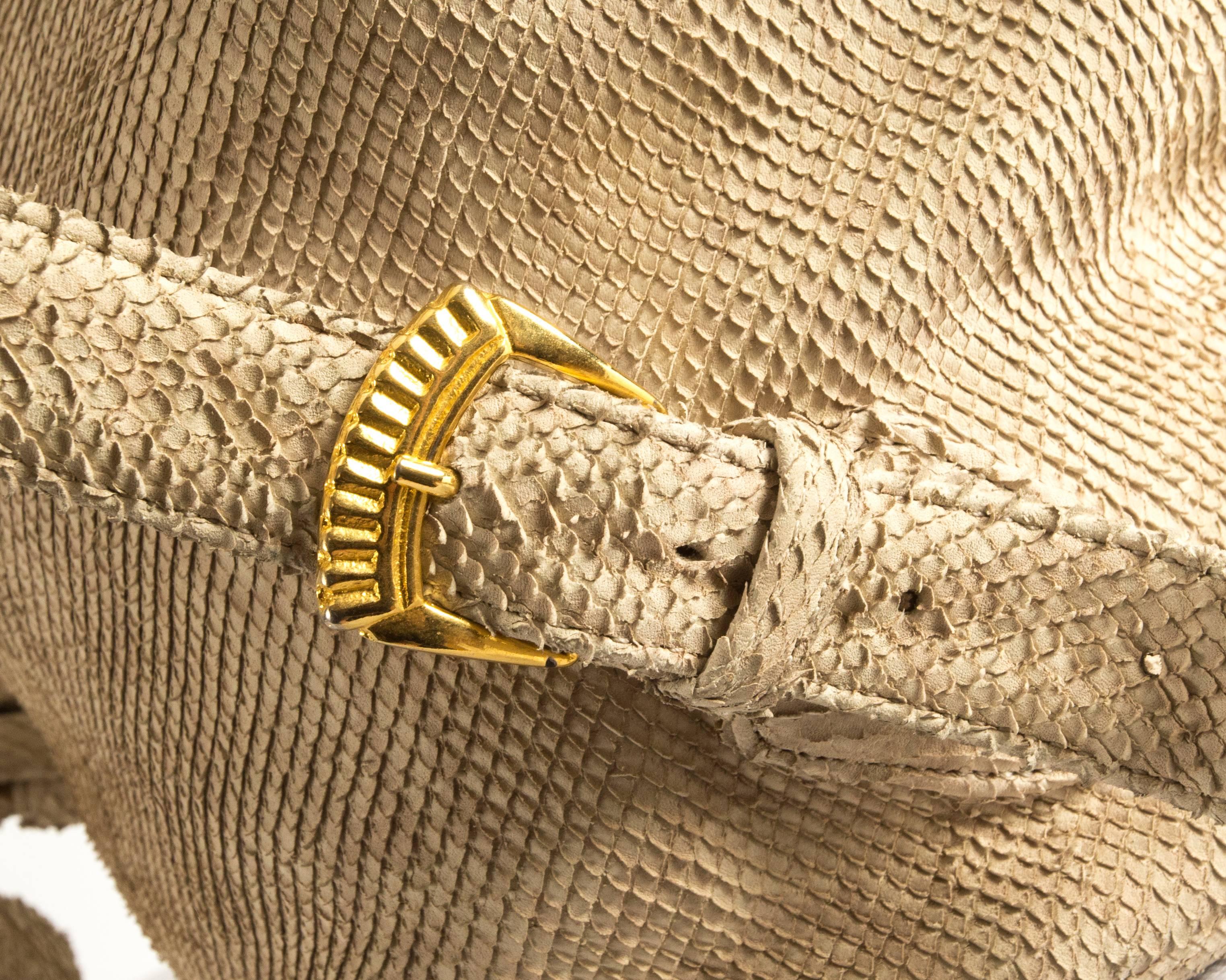 Sac à dos à cordon en python Gianni Versace, printemps-été 1994  Unisexe en vente