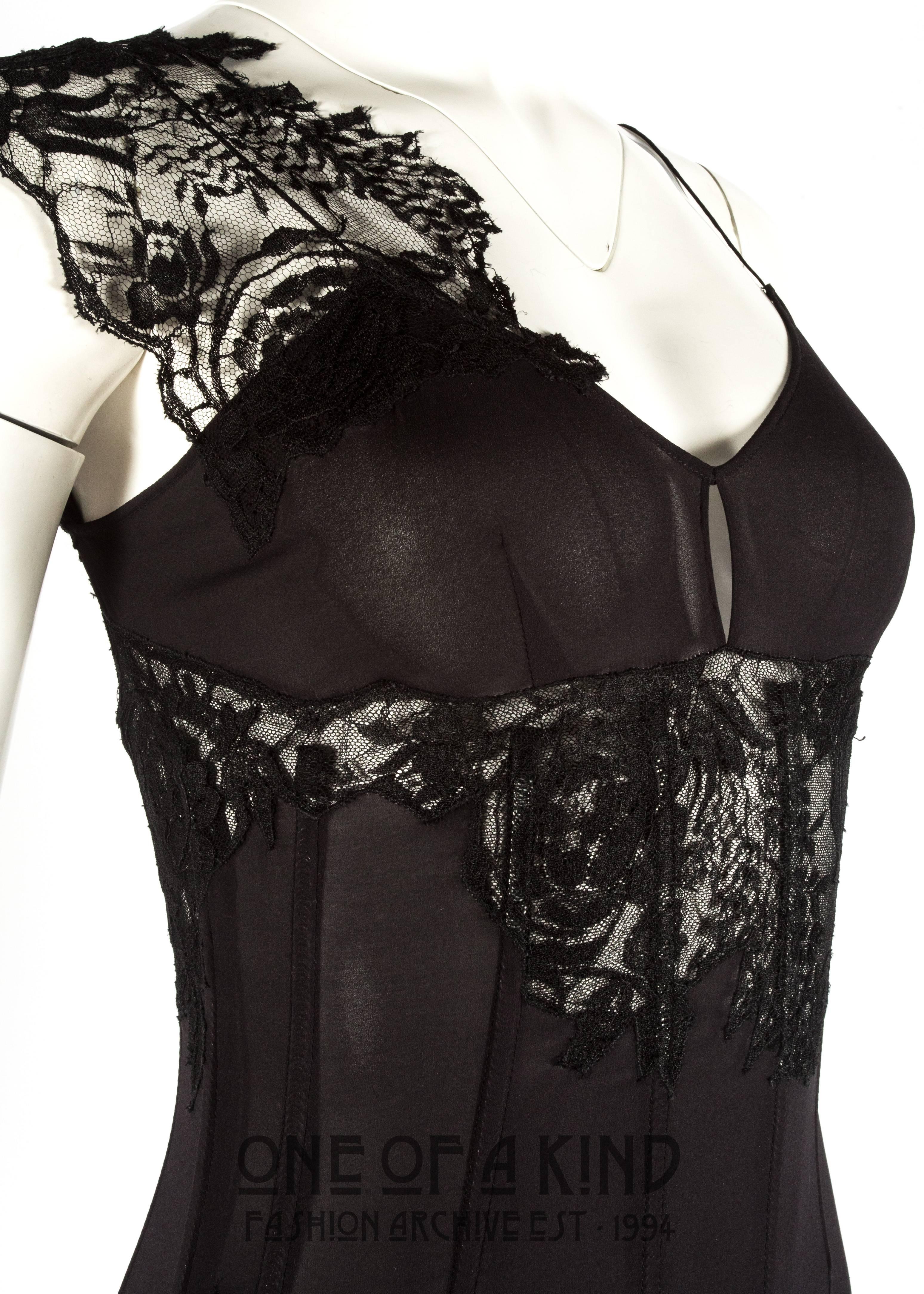 Dolce & Gabbana black lace and chiffon corset evening dress, Spring Summer 2002  In Excellent Condition In London, GB