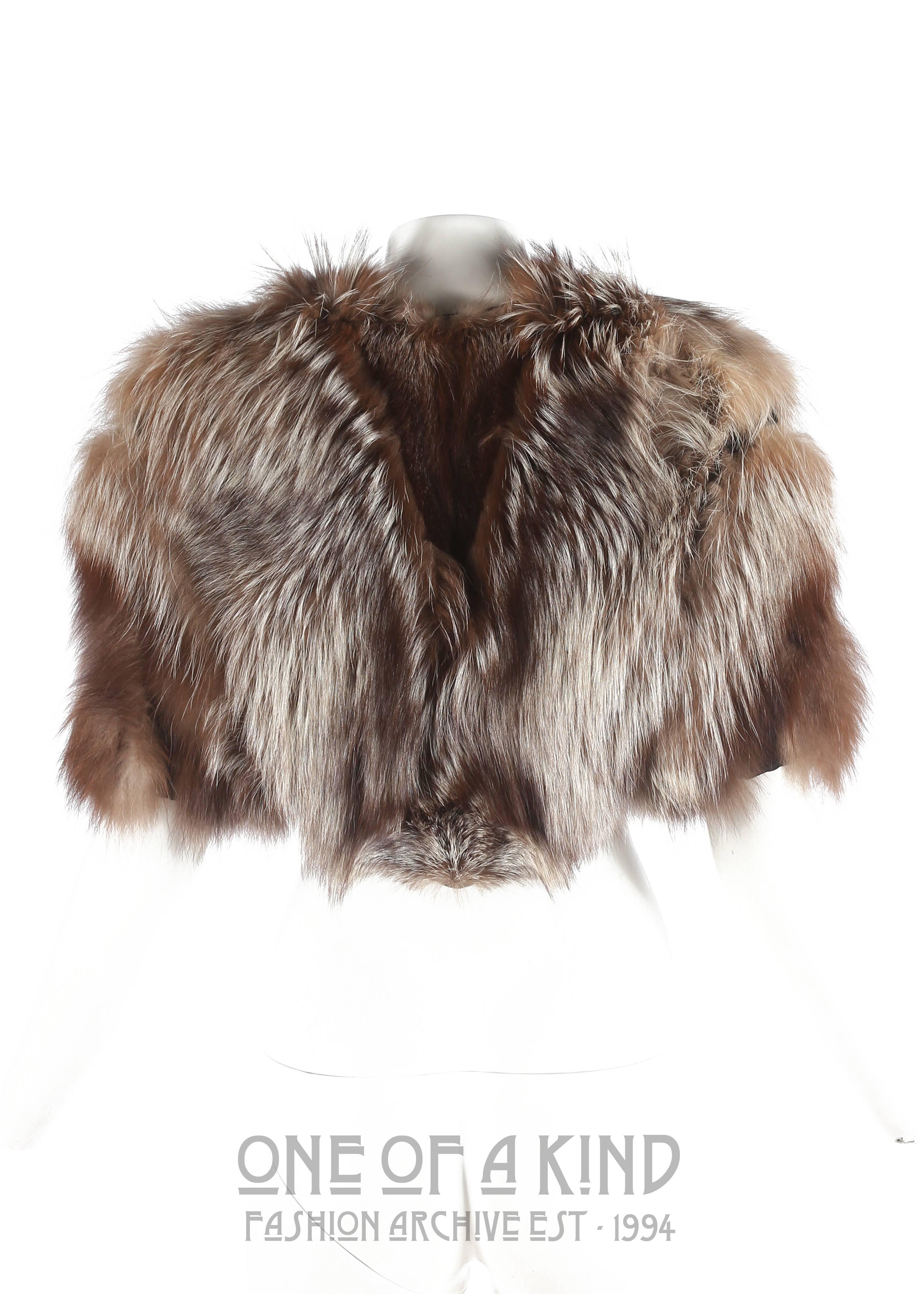 Gray  Alber Elbaz for Yves Saint Laurent Autumn-Winter 1999 fox fur capelet  For Sale