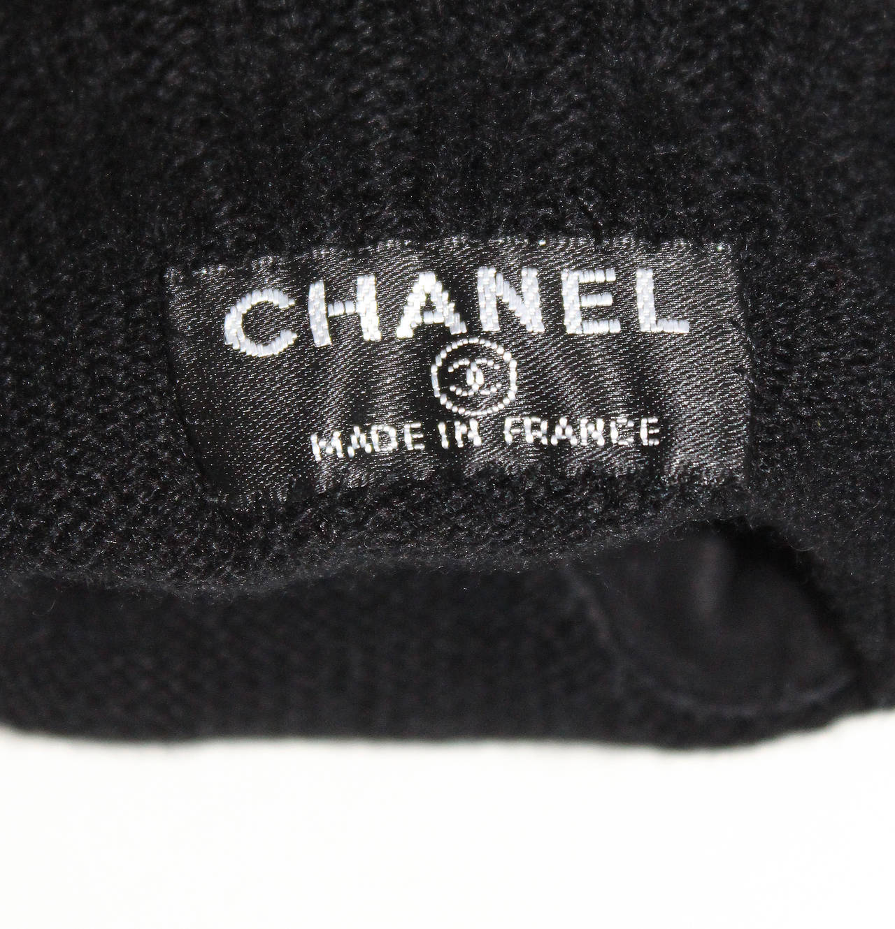 Chanel New/unworn Cashmere and Lambskin Leather Fingerless Gloves In New Condition In London, GB