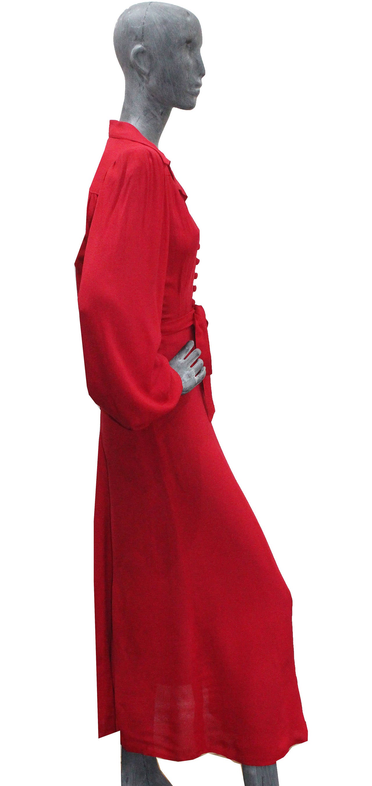 Iconic Ossie Clark shocking red moss crepe evening gown c. 1974 In Good Condition In London, GB