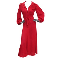 Iconique robe de soirée en crêpe de mousse rouge choquant d'Ossie Clark, c.C. 1974