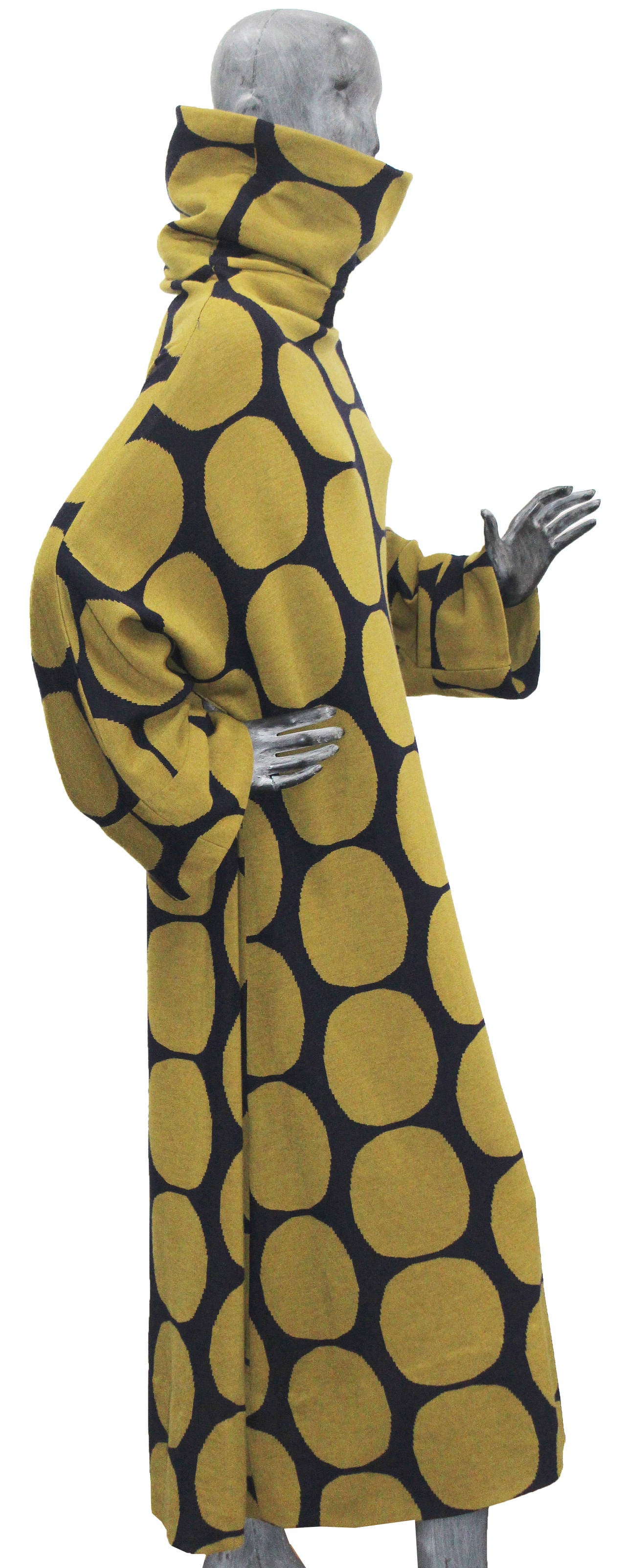 Exceptional Rudi Gernreich polka-dot unisex knitted caftan c. 1970 In Good Condition In London, GB