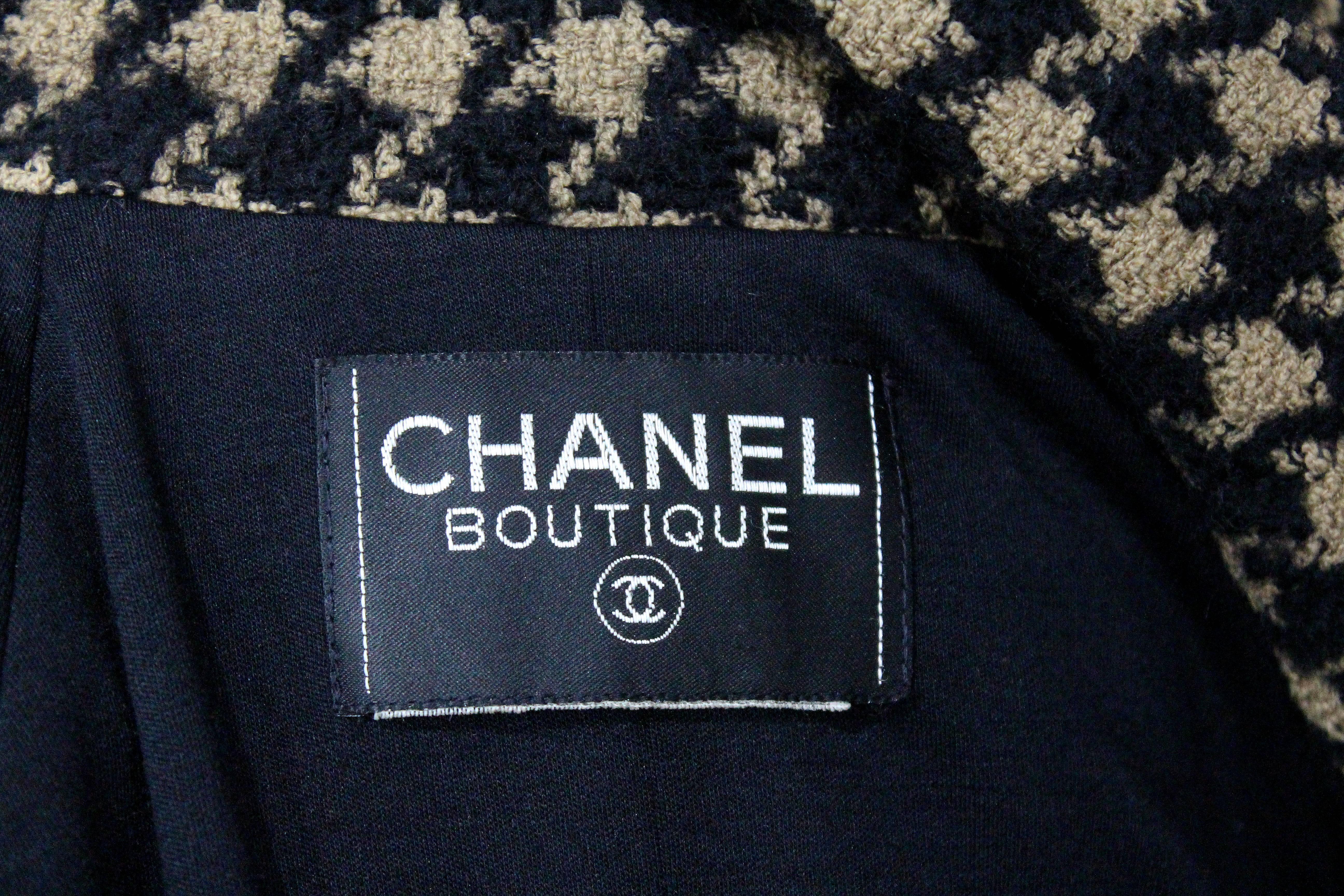 Exceptional Chanel houndstooth tweed coat c. 1980s 2