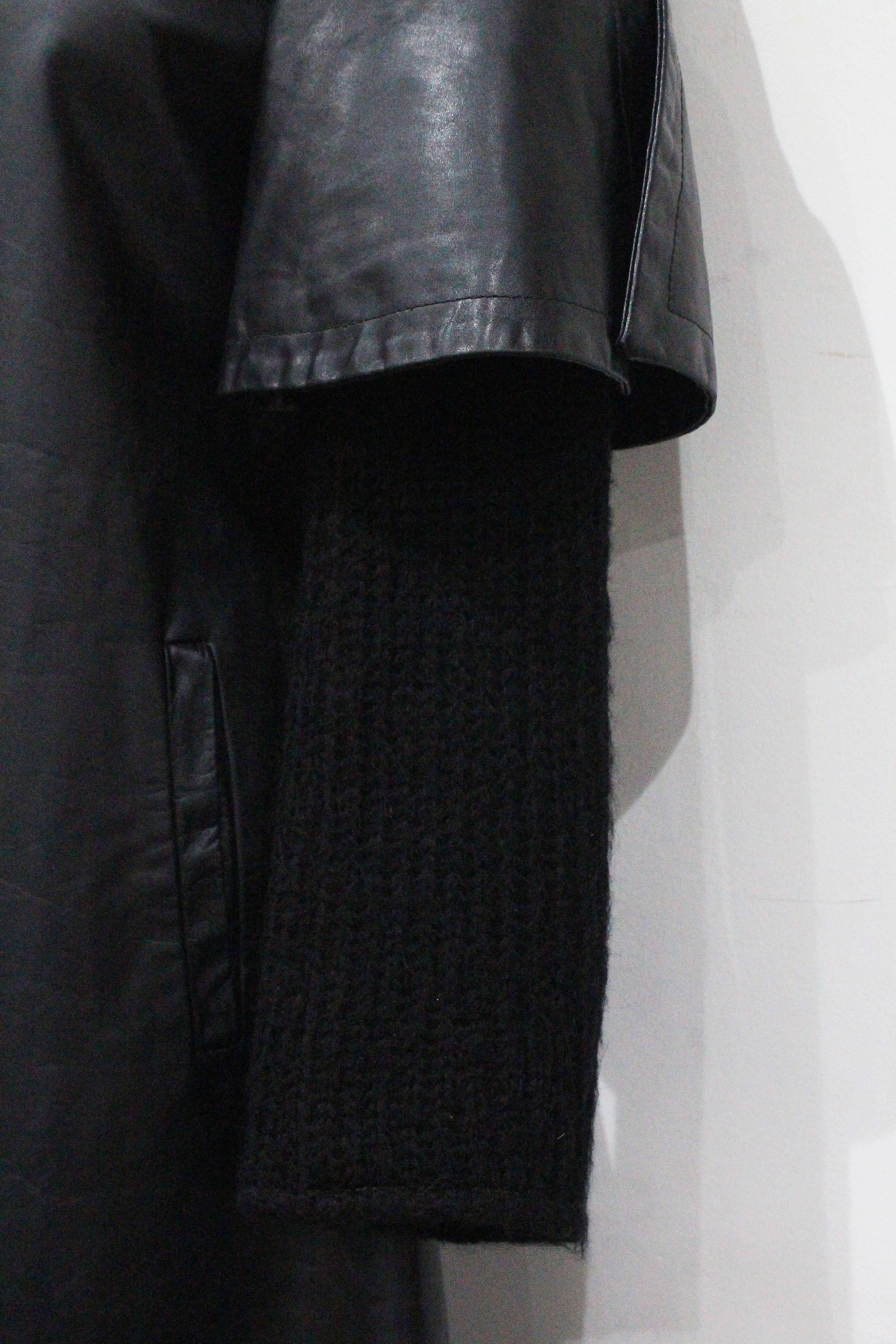 Roberta Di Camerino leather coat with knitted sleeves, c. 1970s In Excellent Condition In London, GB
