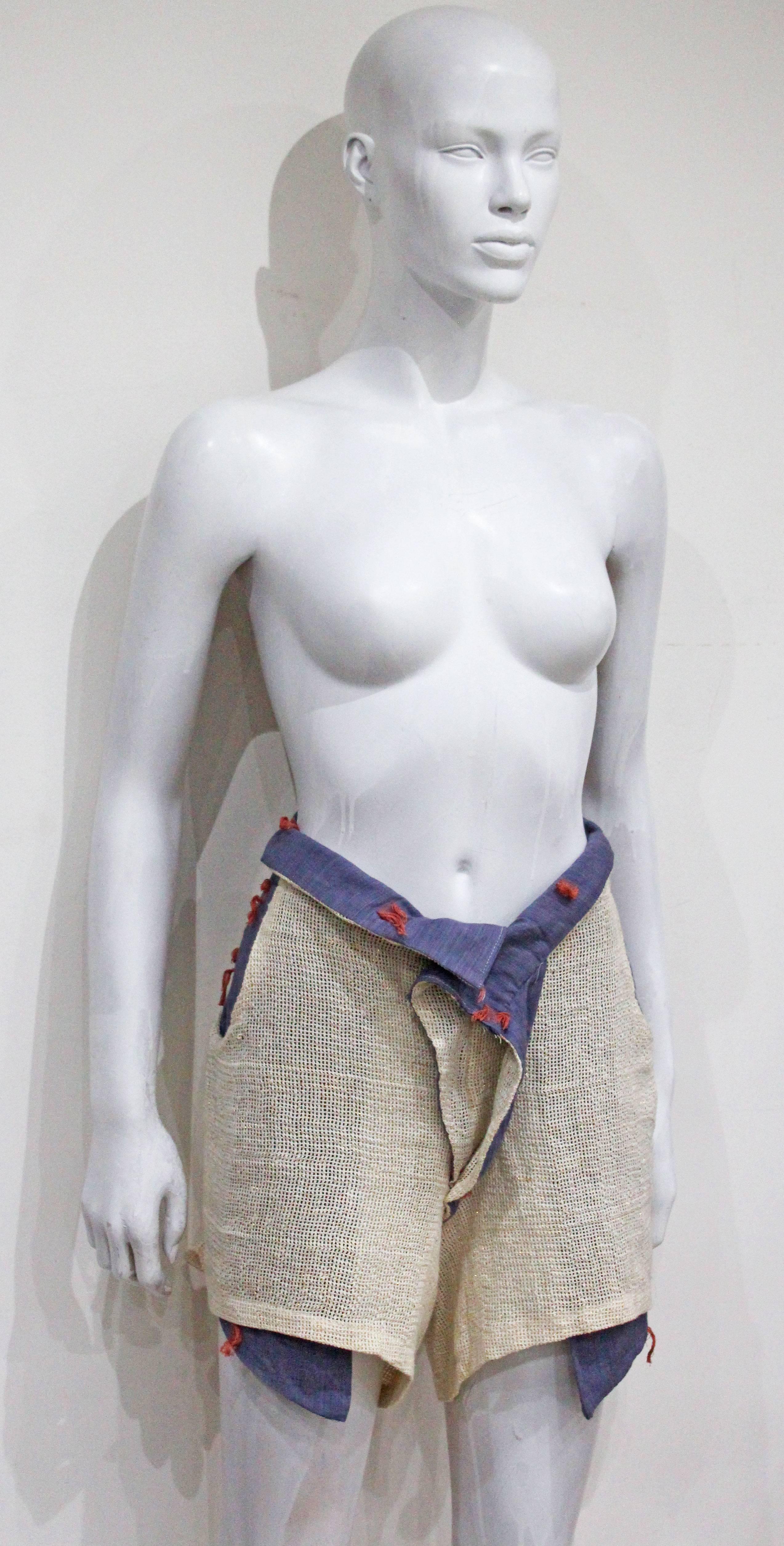 Sehr seltene Worlds End Shorts von Vivienne Westwood und Malcolm Mclaren für die Frühjahr/Sommer 1982 'Savage' Collection. 

M