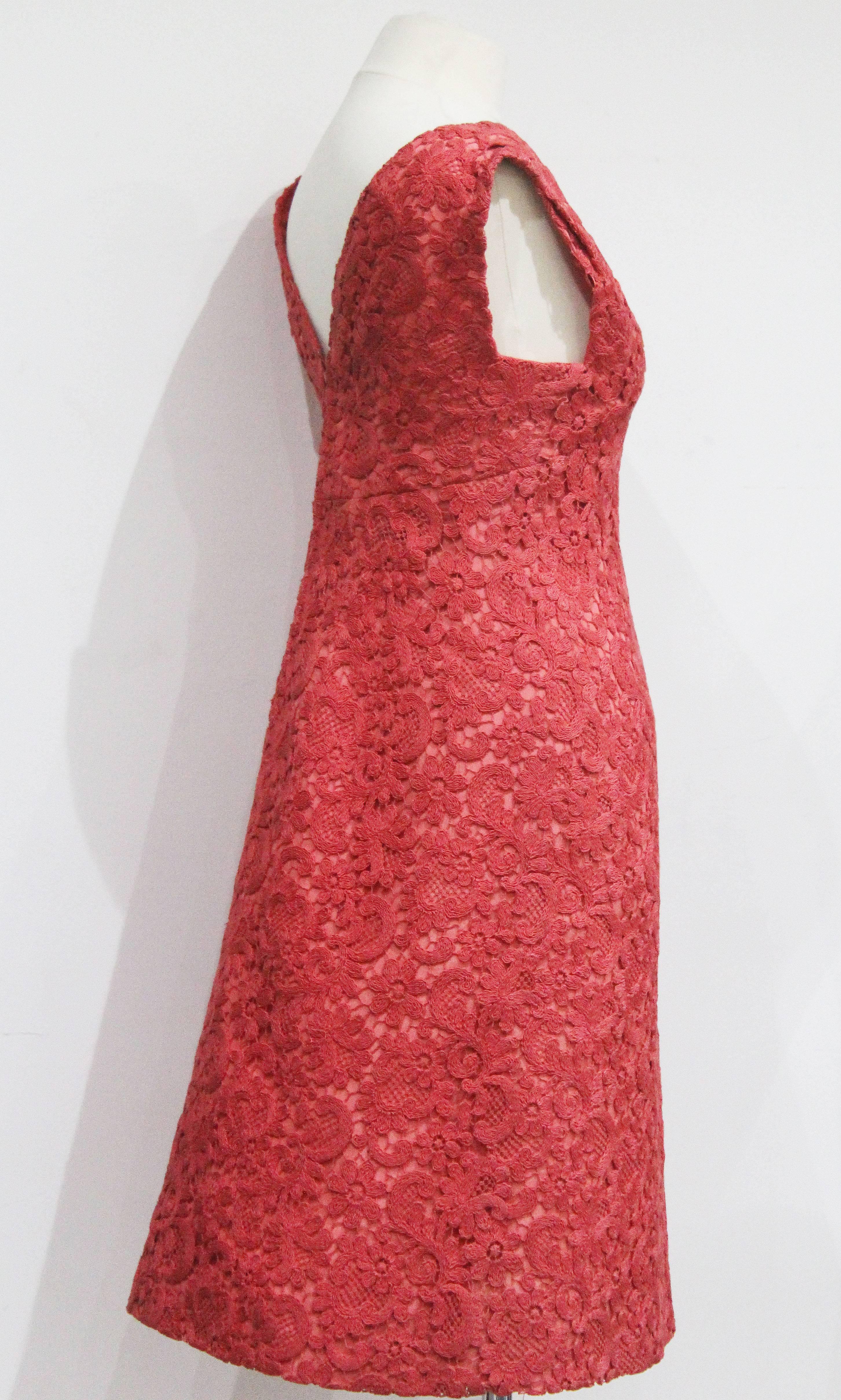 Rose Bertin haute couture macrame lace coral a-line dress, c. 1960s  In Good Condition In London, GB