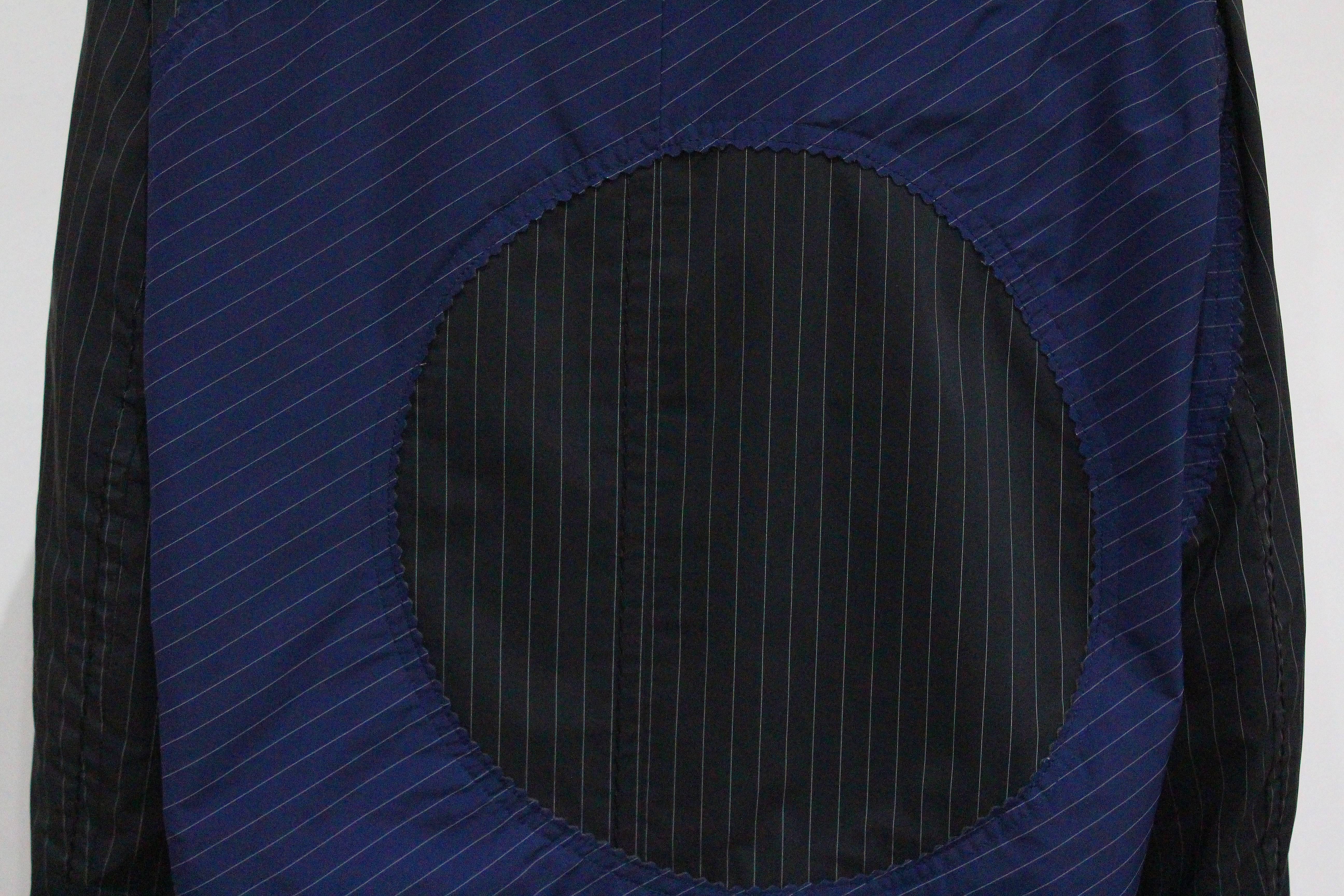 Issey Miyake Windbreaker-Mantel mit Nadelstreifen:: c. 1990s 1