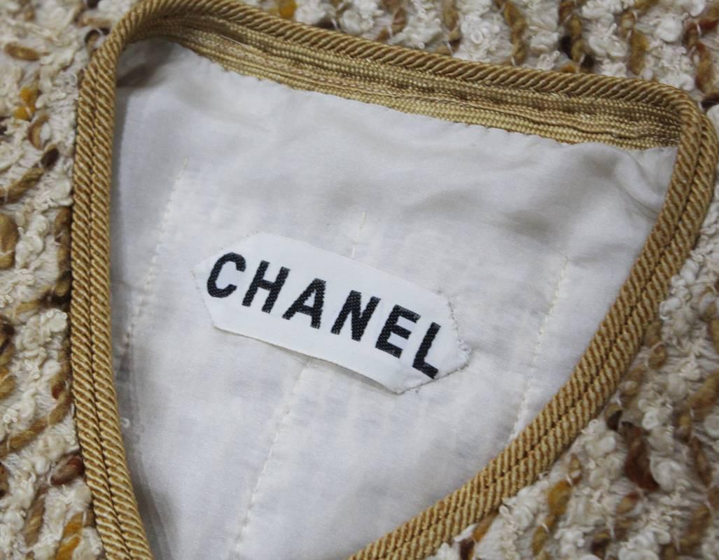 Chanel haute couture bouclé skirt suit, c.1965 1