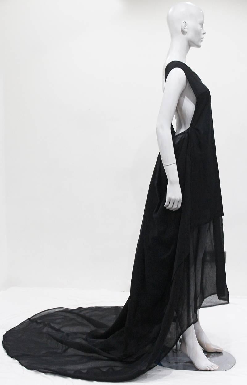 Yves Saint Laurent by Tom Ford vestido de noche de organza de seda negra, c. 2002 en Excelente estado para la venta en London, GB