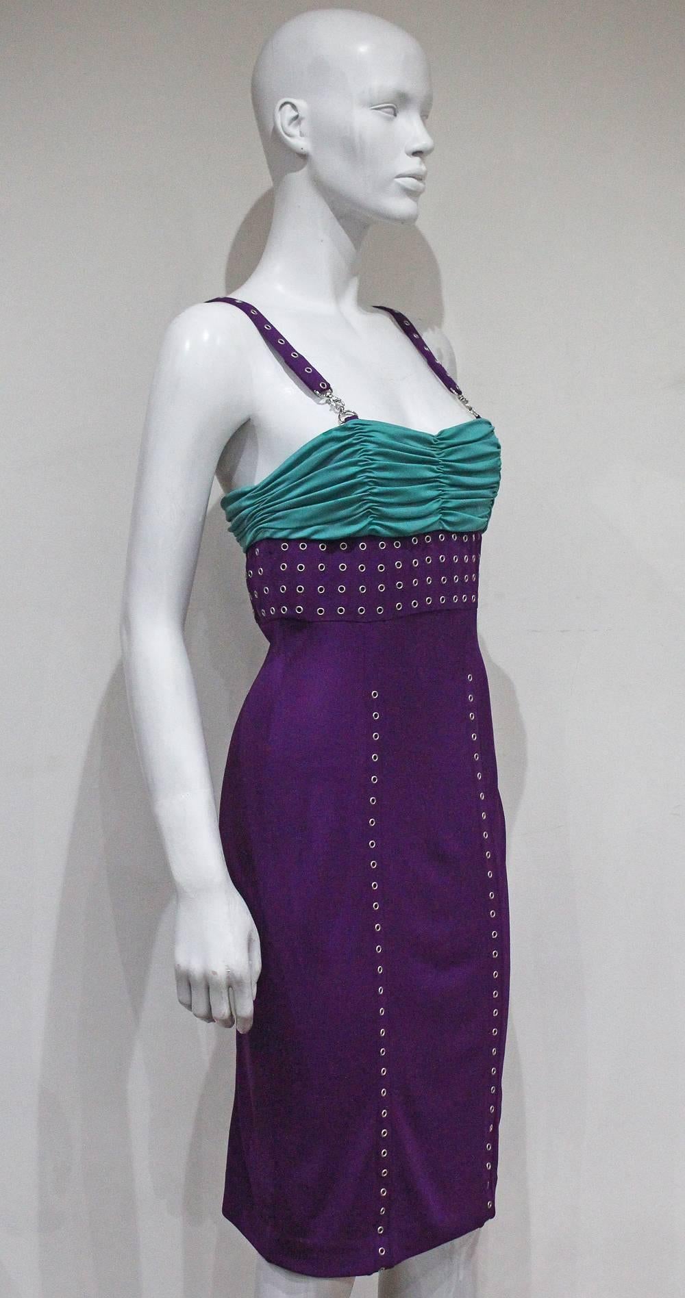 Nietenbesetztes Abendkleid von Gianni Versace, ca. 1990er Jahre im Zustand „Hervorragend“ im Angebot in London, GB