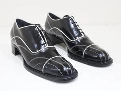 Prada lace up black leather brogues with contrast stitch sz 38.5, c.1990s