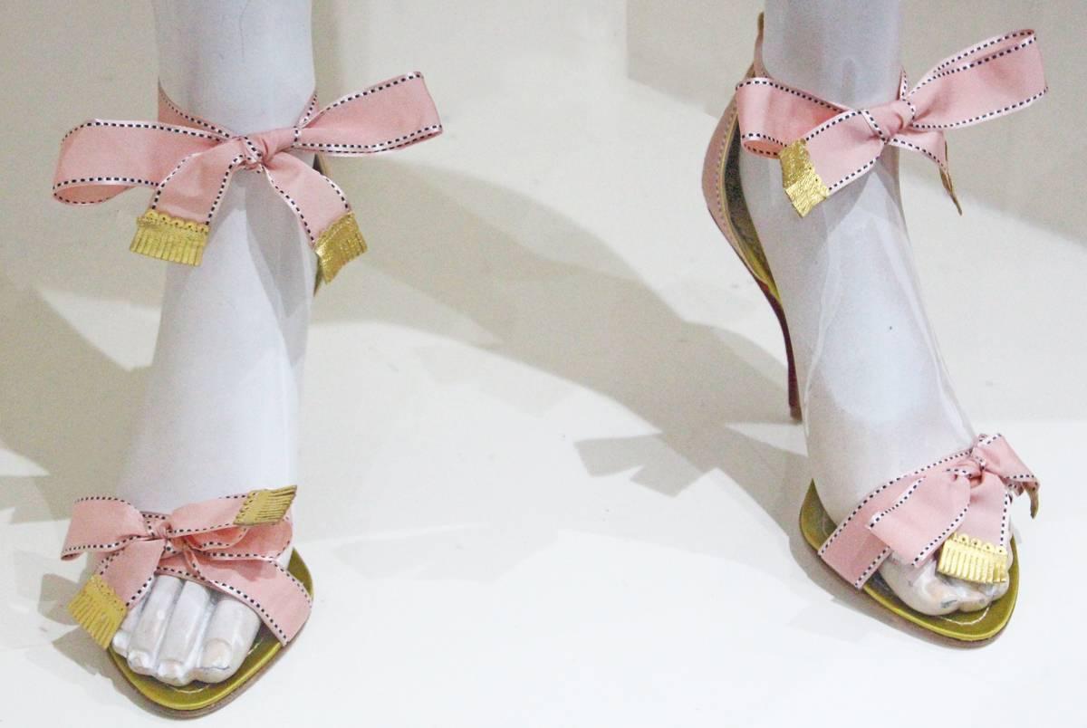 Women's or Men's Prada evening sandals with pink bows sz 38, c. 2000s