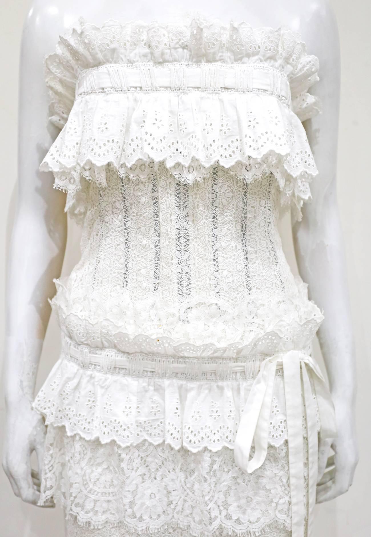 Dolce & Gabbana corseted broderie anglaise lace ruffled strapless dress, c.1990s In Excellent Condition In London, GB