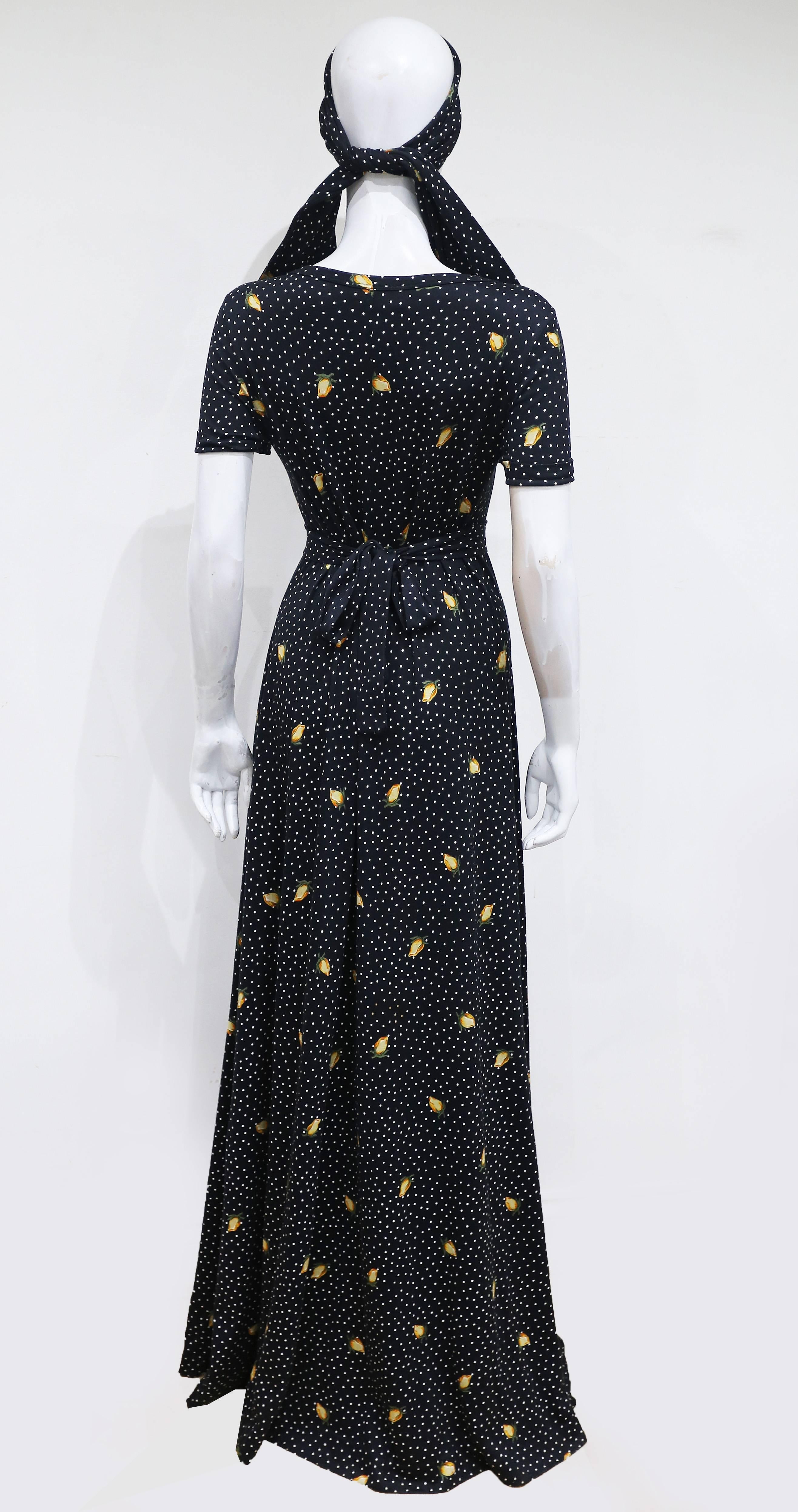 Diane Von Furstenberg summer polka dot stretch jersey maxi dress, c. 1970s In Excellent Condition In London, GB