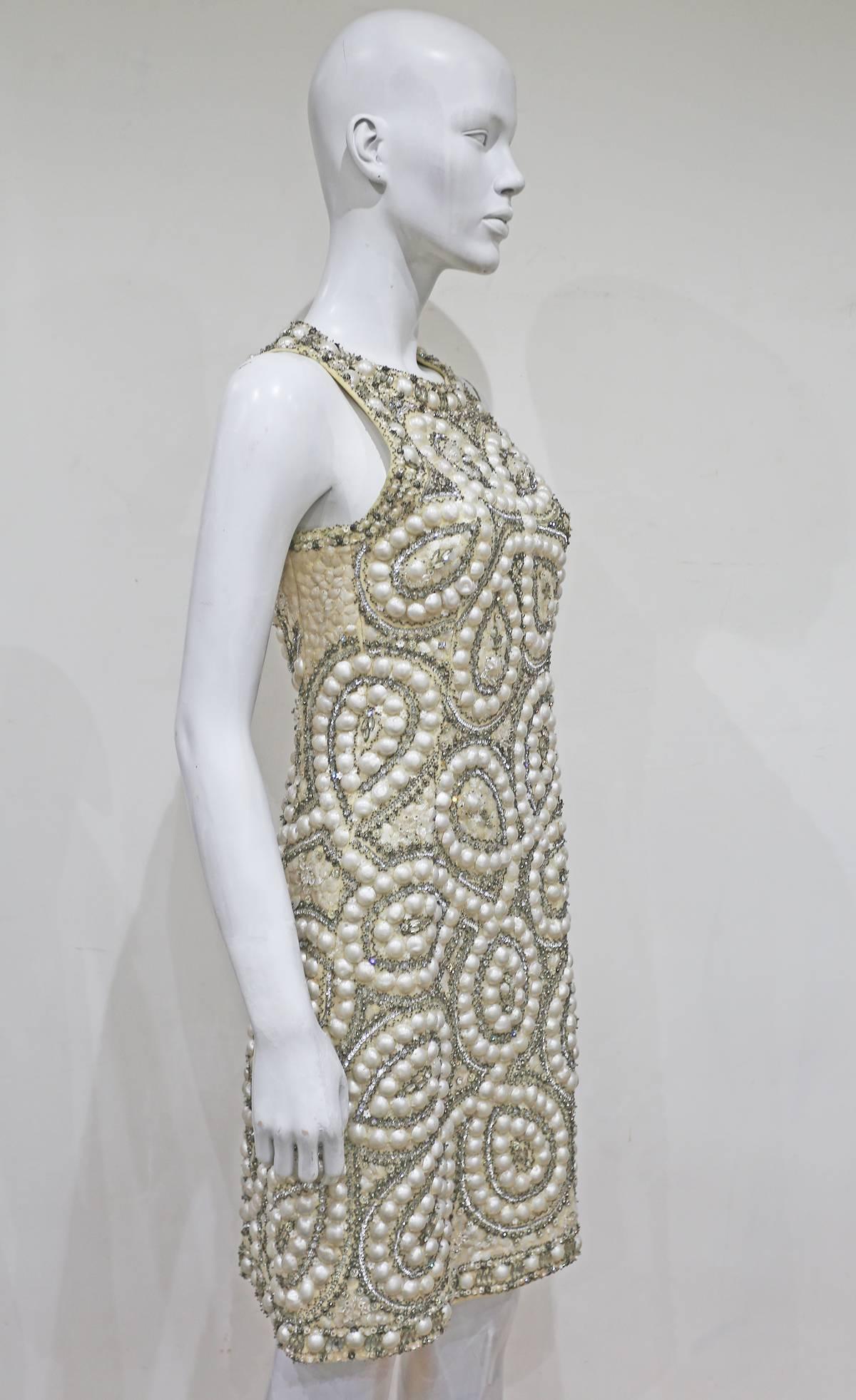 Haute Couture evening cocktail dress by Balenciaga's Felisa Irigoyen, c. 1960s In Excellent Condition In London, GB