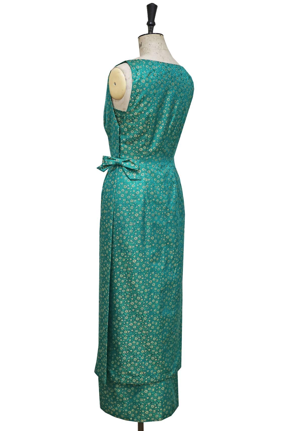 Jean Dessès Haute Couture Abendkleid aus smaragdgrünem und goldenem Seidenbrokat, um 1962 (Blau) im Angebot