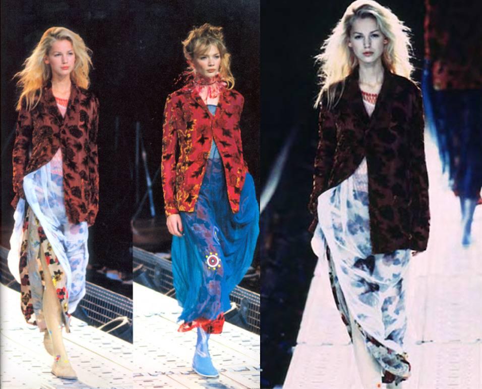 Yohji Yamamoto Spring - Summer 1997 

Silk chiffon blazer with velvet patchwork design, hand drawn floral ink illustrations and two button closure. 

S 