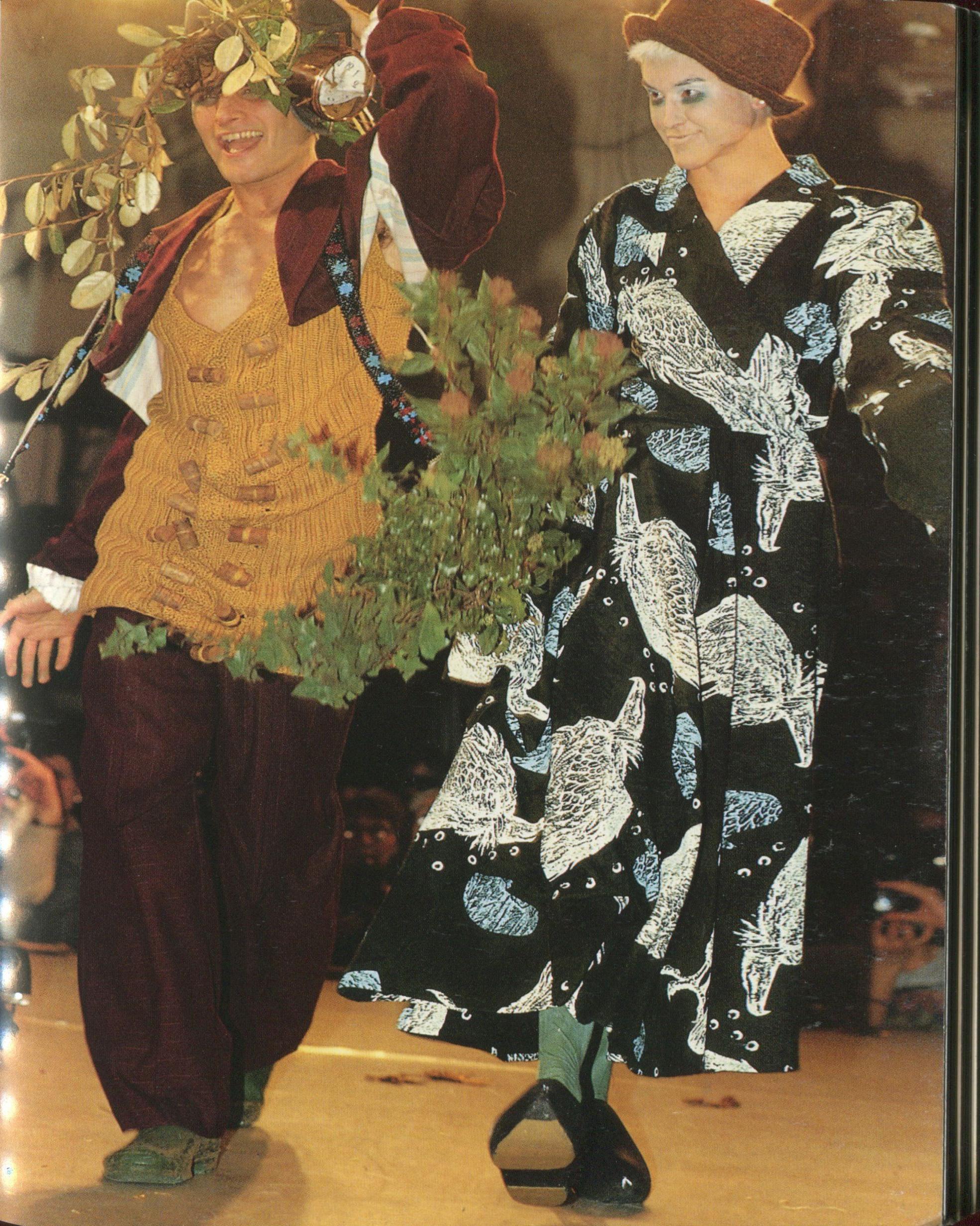 John Galliano - Robe en maille turquoise « The Ludic Game » pour le vin, automne-hiver 1985 en vente 6