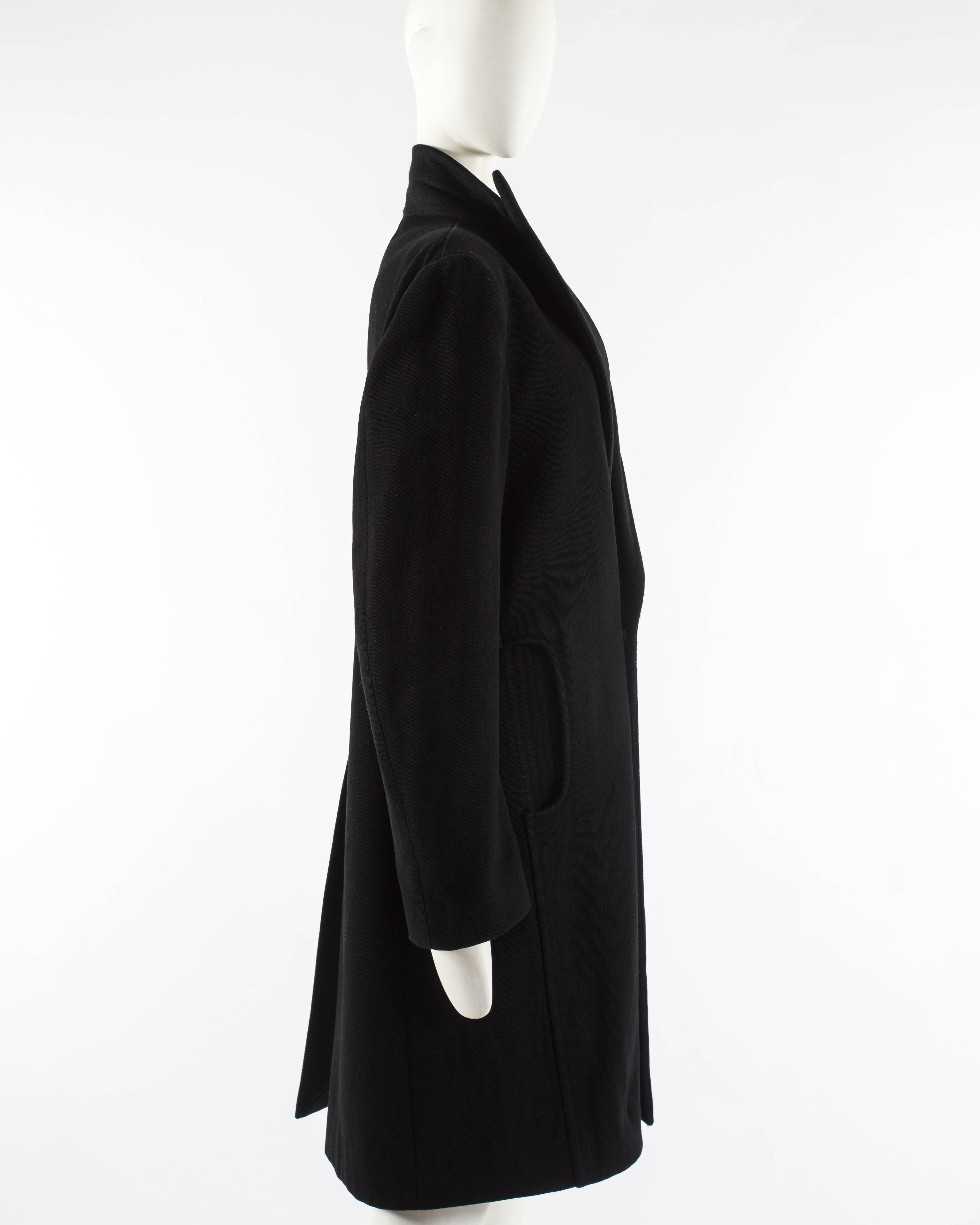 Martin Margiela black wool coat with exaggerated collar, fw 1996 For Sale 1