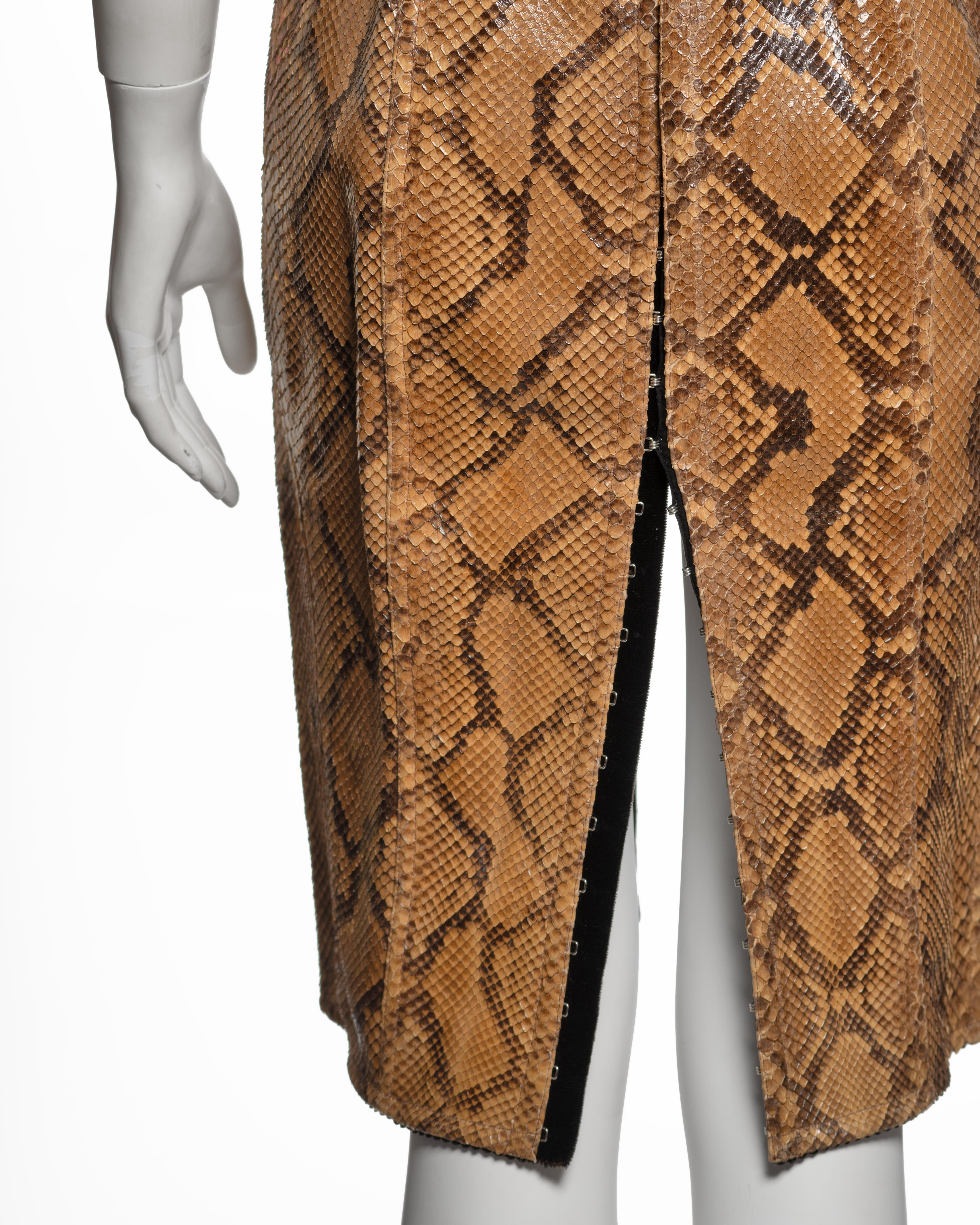 Dolce & Gabbana Vestido corsé con encaje de pitón, SS 2005 en venta 5