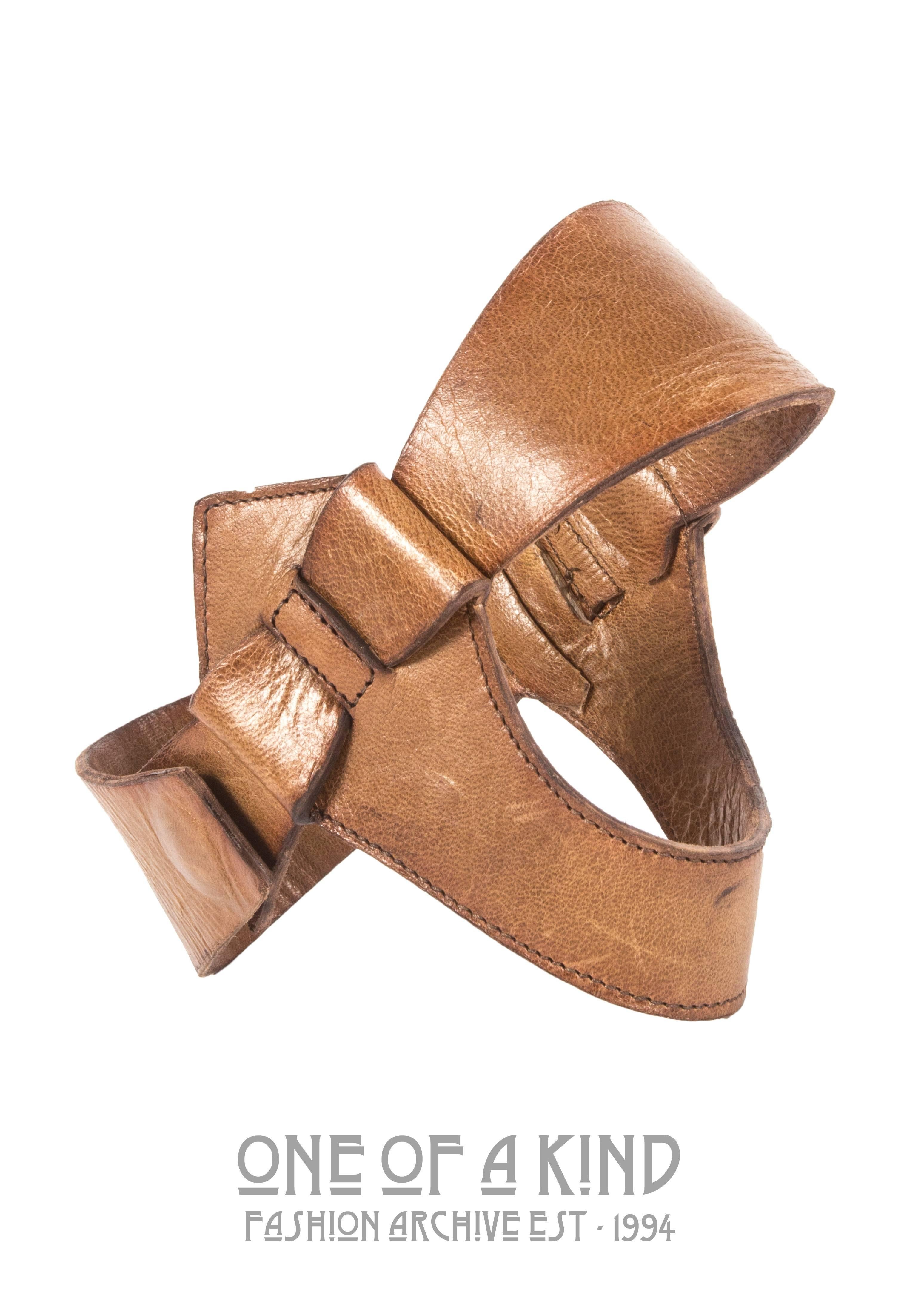 Women's Alexander McQueen Spring-Summer 2003 tan leather turn over boots with horn heel