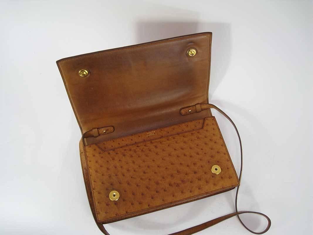 Vintage-Umhängetasche aus Straußenleder von Hermes (Braun) im Angebot
