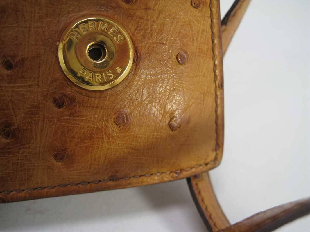 Vintage-Umhängetasche aus Straußenleder von Hermes im Angebot 2