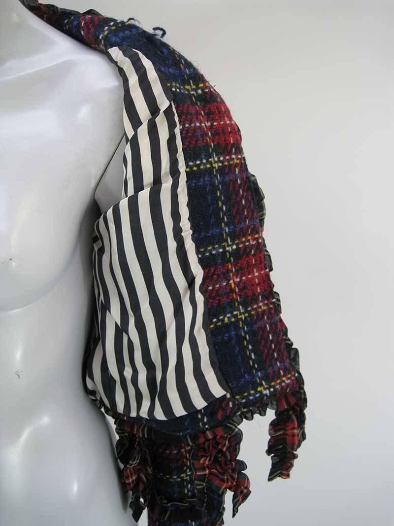 Moschino Cheap and Chic veste en laine à carreaux, 1993-1994 en vente 1