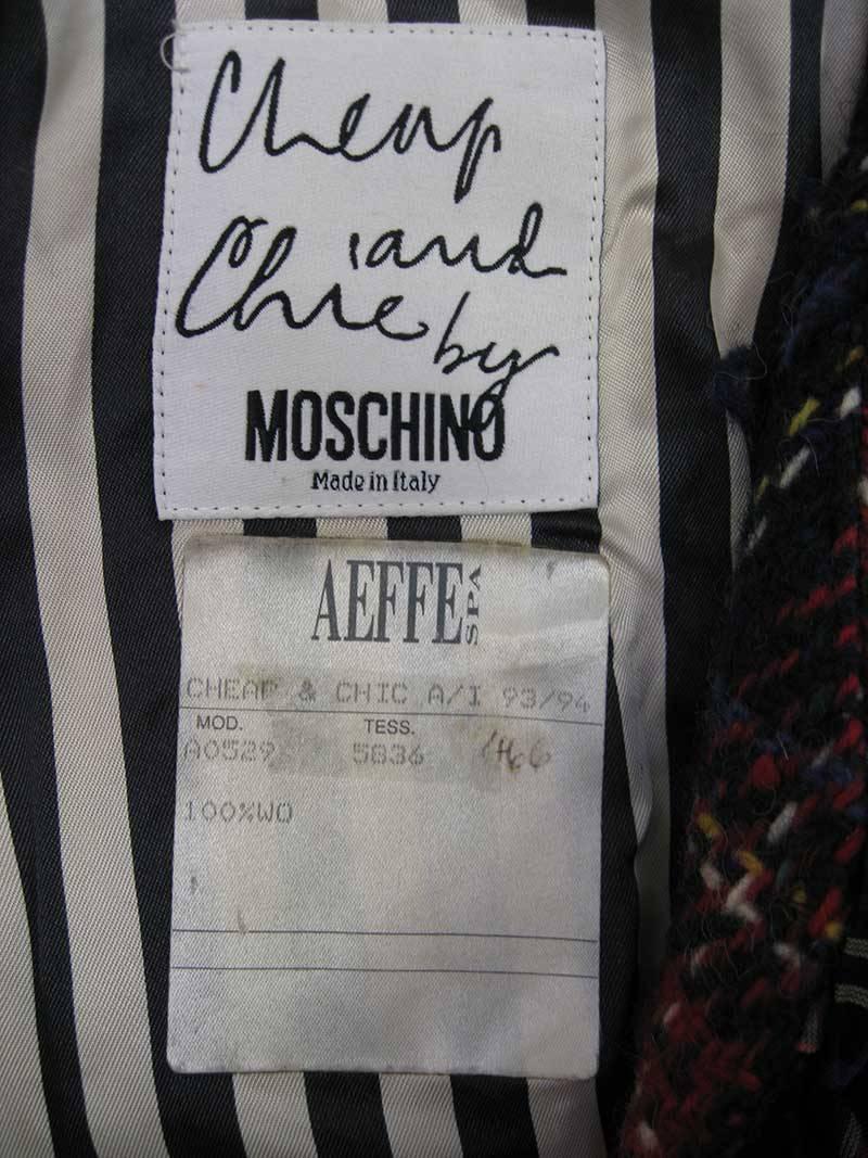 Moschino Cheap and Chic 1993-1994 Karierte Wolljacke im Angebot 4